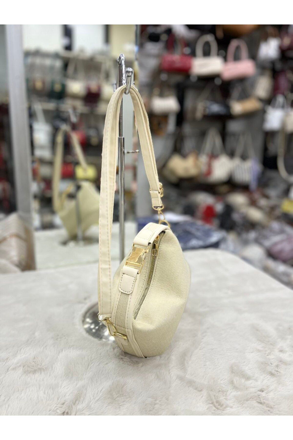 bynarincollection günlük tokalı model kol çantası