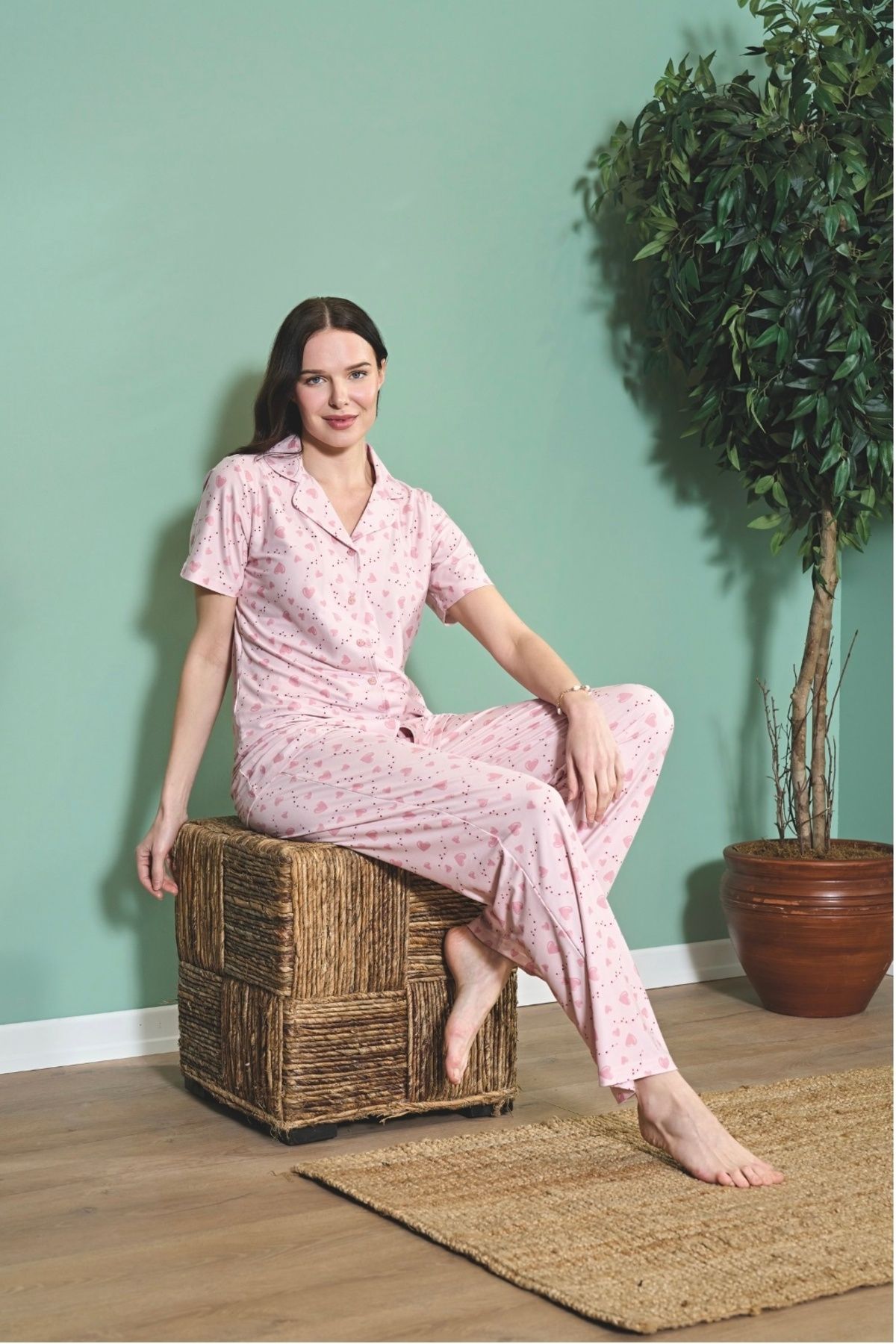 Over Sleep by Poleren Tüylenmez Kırışmaz Kumaş Yazlık Kısa Kol Kadın Gömlek Pijama Takımı