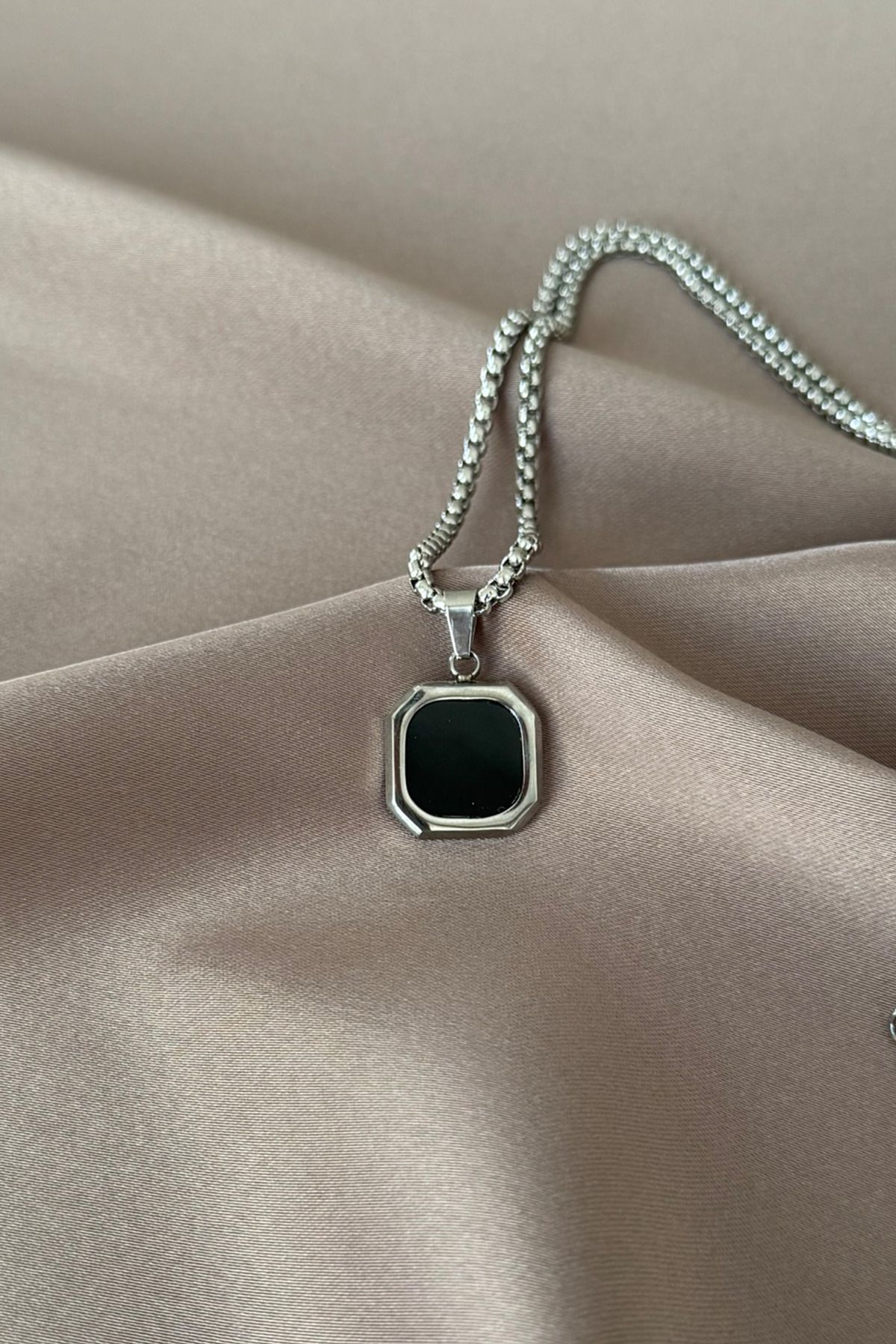 laria jewelry-Square Black Natural Stone Locket Necklace 3