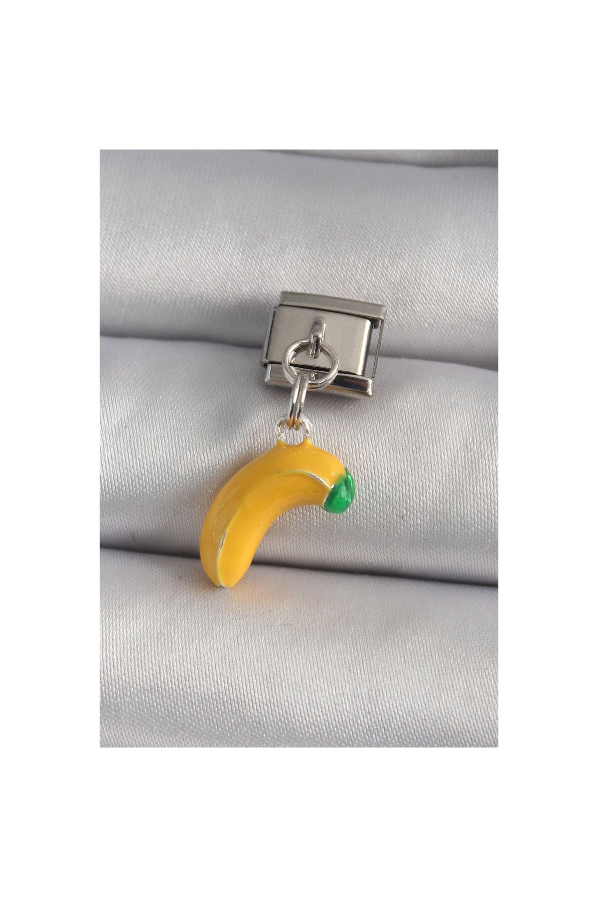maarketim 316L Çelik Gümüş Renk Sallantı Muz Model Nomination Charm