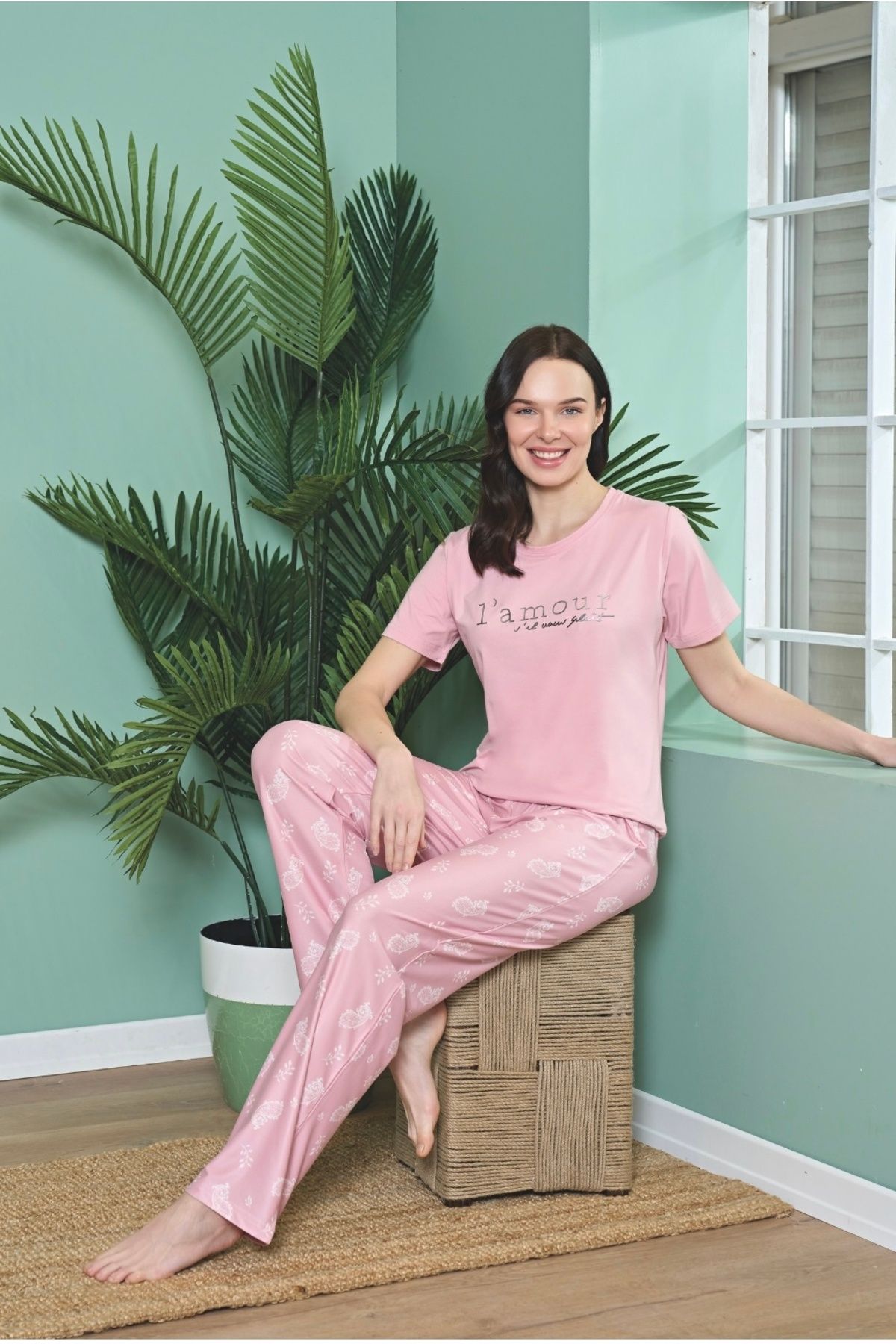 Over Sleep by Poleren Tüylenmez Kırışmaz Kumaş Kısa Kol Yazlık Kadın Pijama Takımı