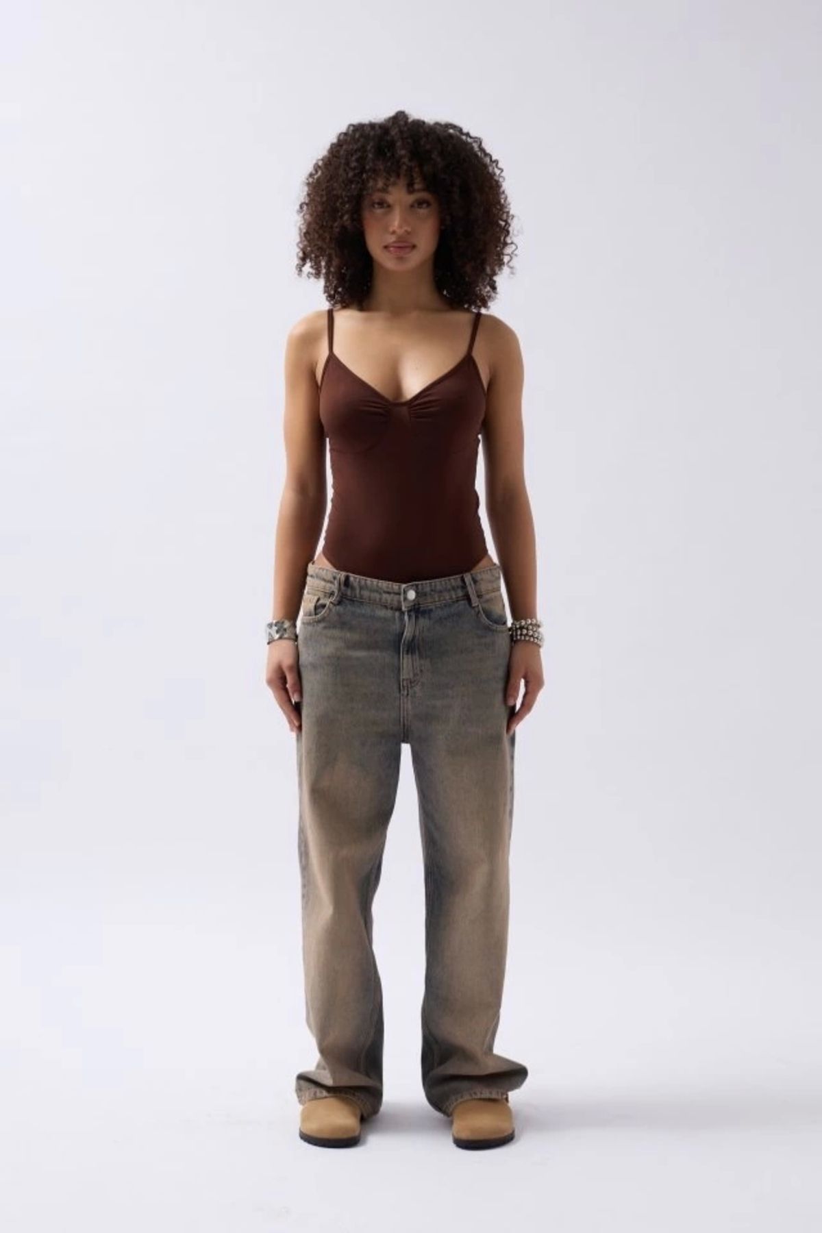 MODA Önü Büzgülü Askılı Bodysuit