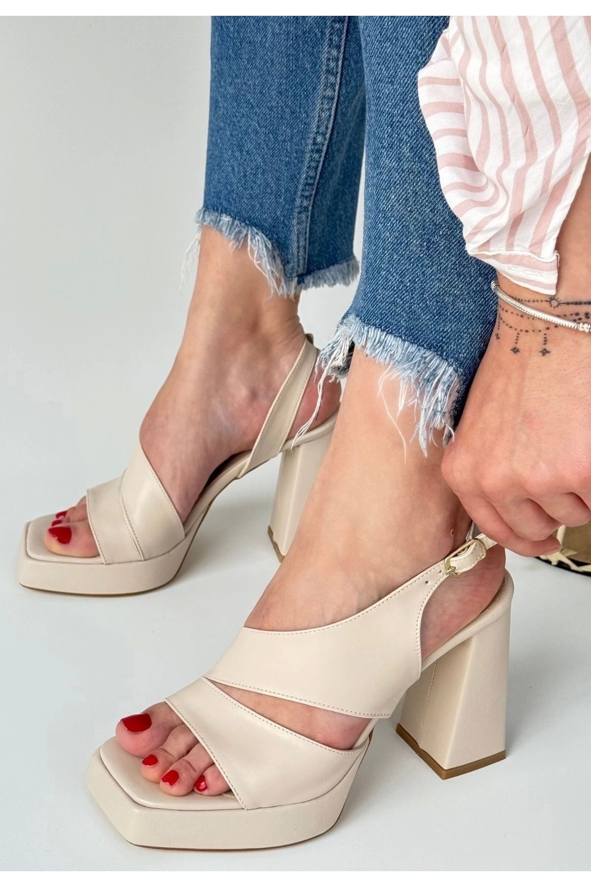 OurStyles Cica Bej Cilt Topuklu Ayakkabı