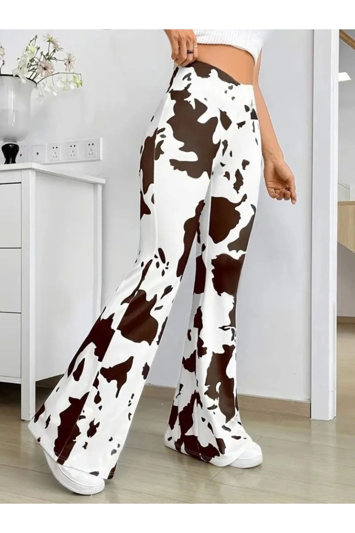 MODA Kadın Yüksek Bel Geniş V Kesim Inek Desen Detaylı Dalgıç Tayt