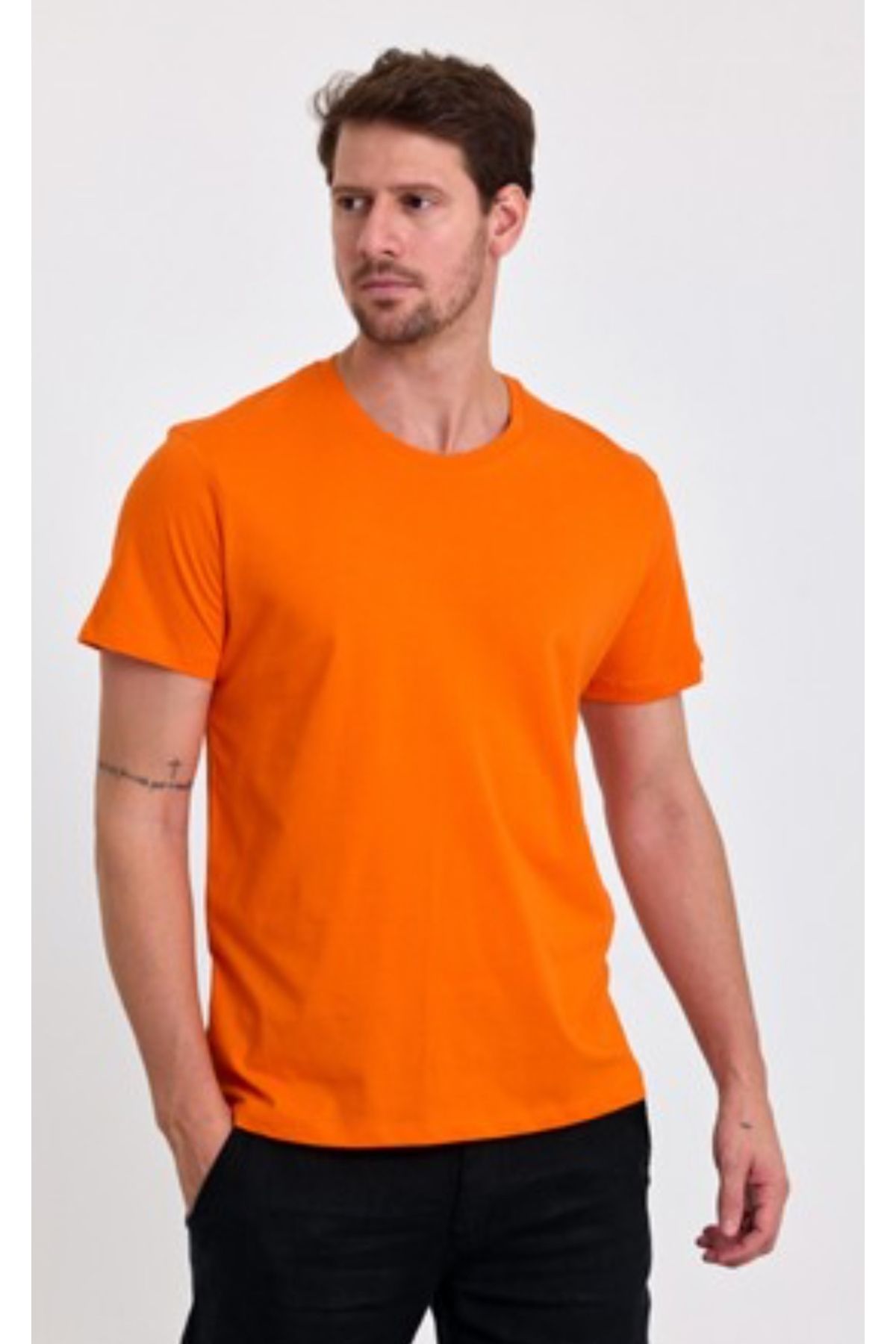 atom butik Slim fit dar kesim bisiklet yaka basic tişört