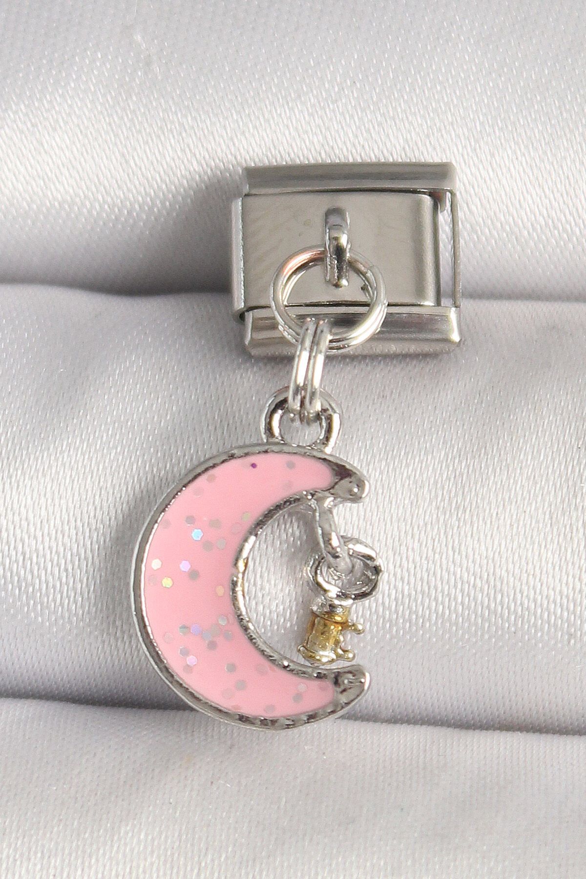 Avantaj Kapıda ® 316L Çelik Gümüş Renk Pembe Simli Hilal Model Sallantı Detay Nomination Charm