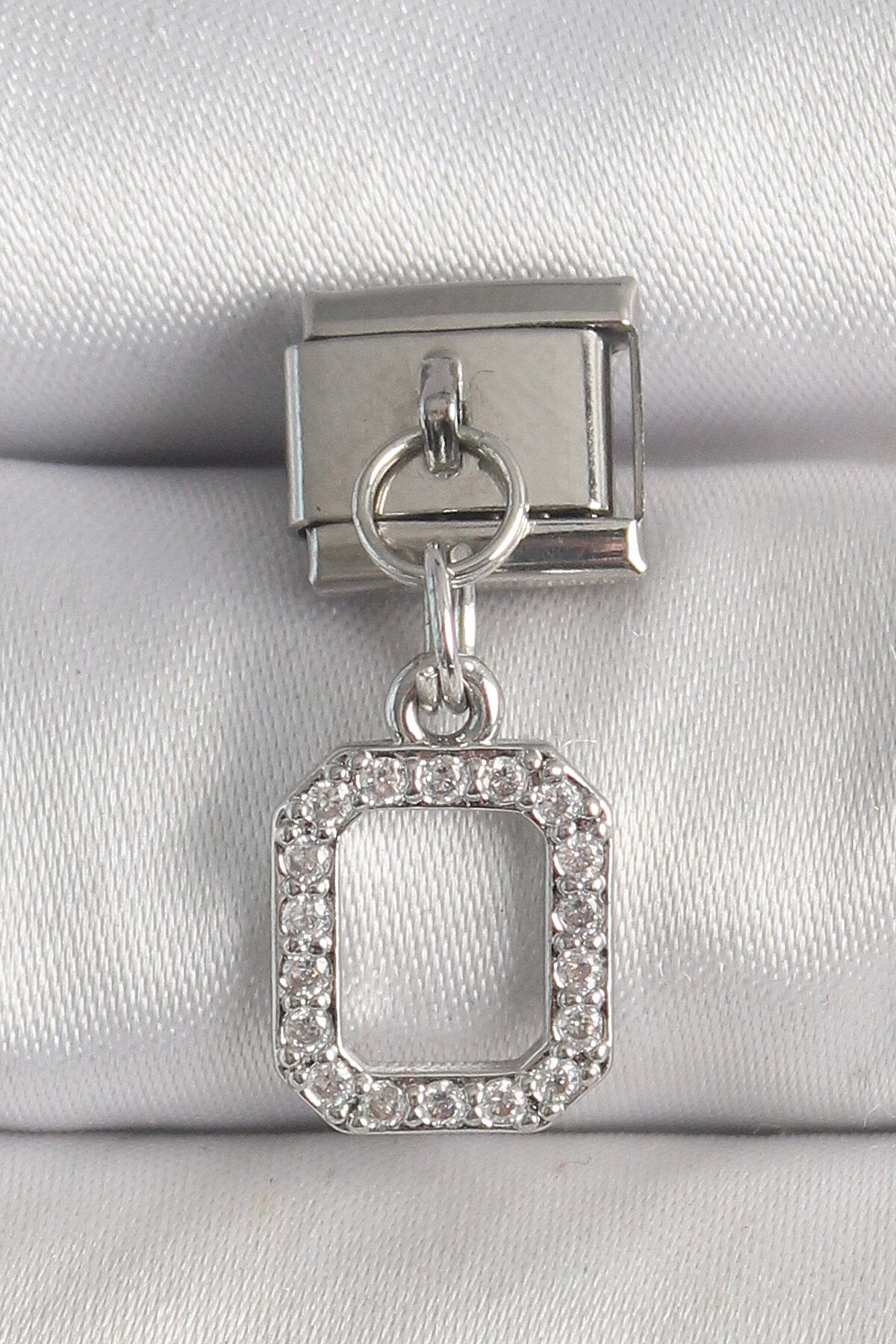 Avantaj Kapıda ® 316L Çelik Gümüş Renk Sallantı Zirkon Taşlı Kare Model Nomination Charm