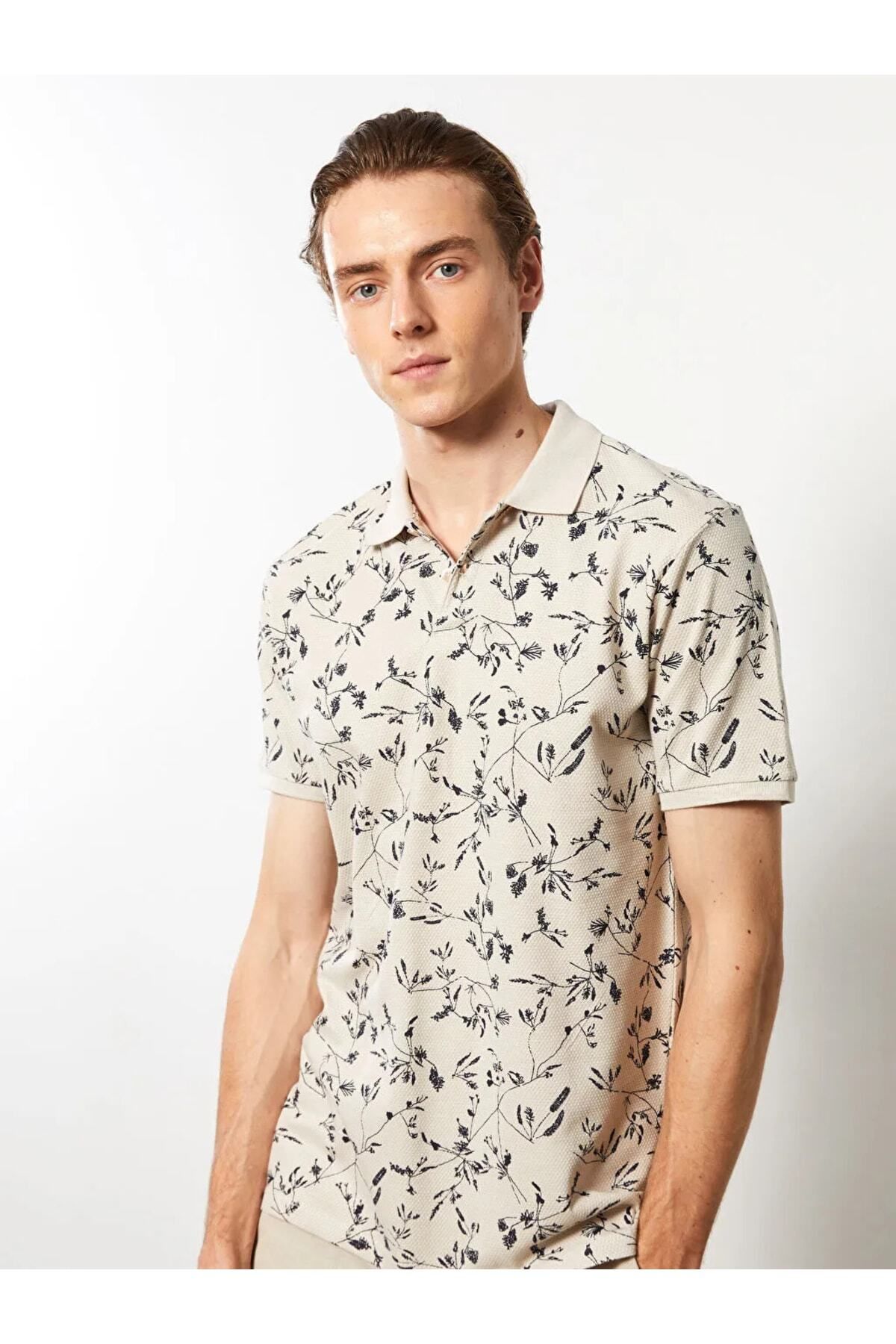 LC Waikiki New Sezon Şık Polo Yaka Kısa Kollu Desenli Erkek T-Shirt