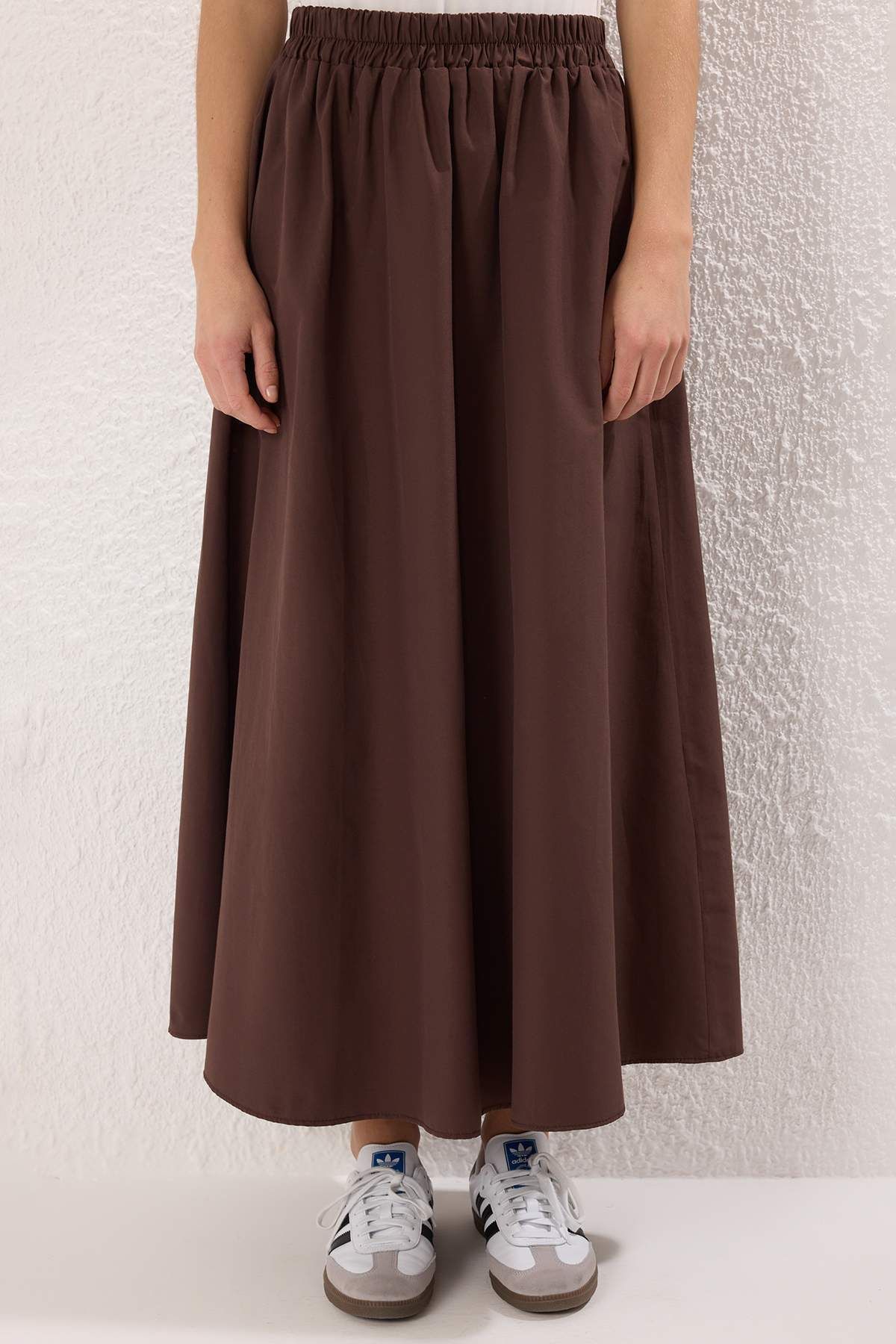 Trendyol Modest-طقم تنورة منسوجة من القطن البني من الأسفل إلى الأعلى TCTSS25US00051 3