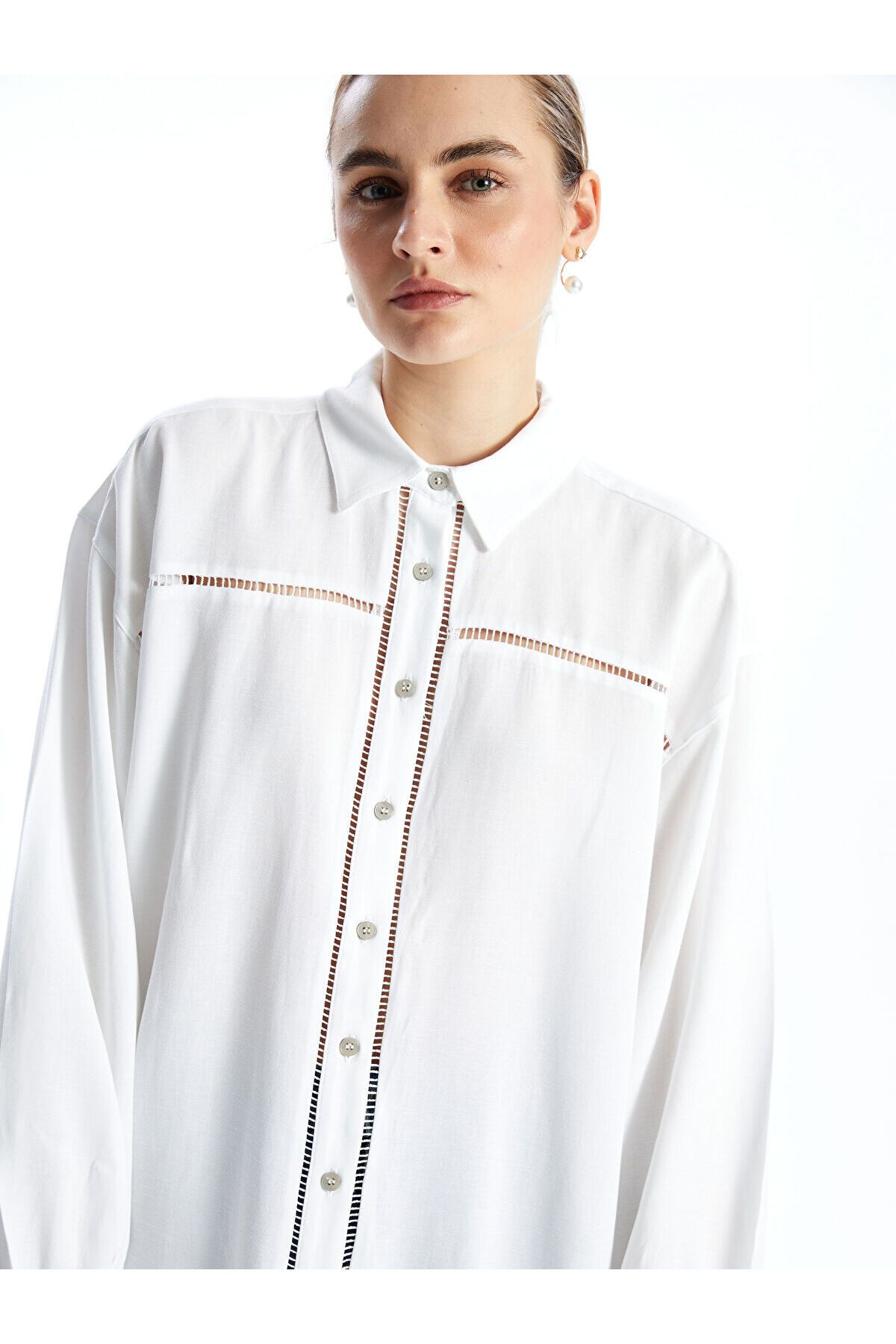 LC Waikiki Ajurlu Oversize Keten Karışımlı Kadın Gömlek
