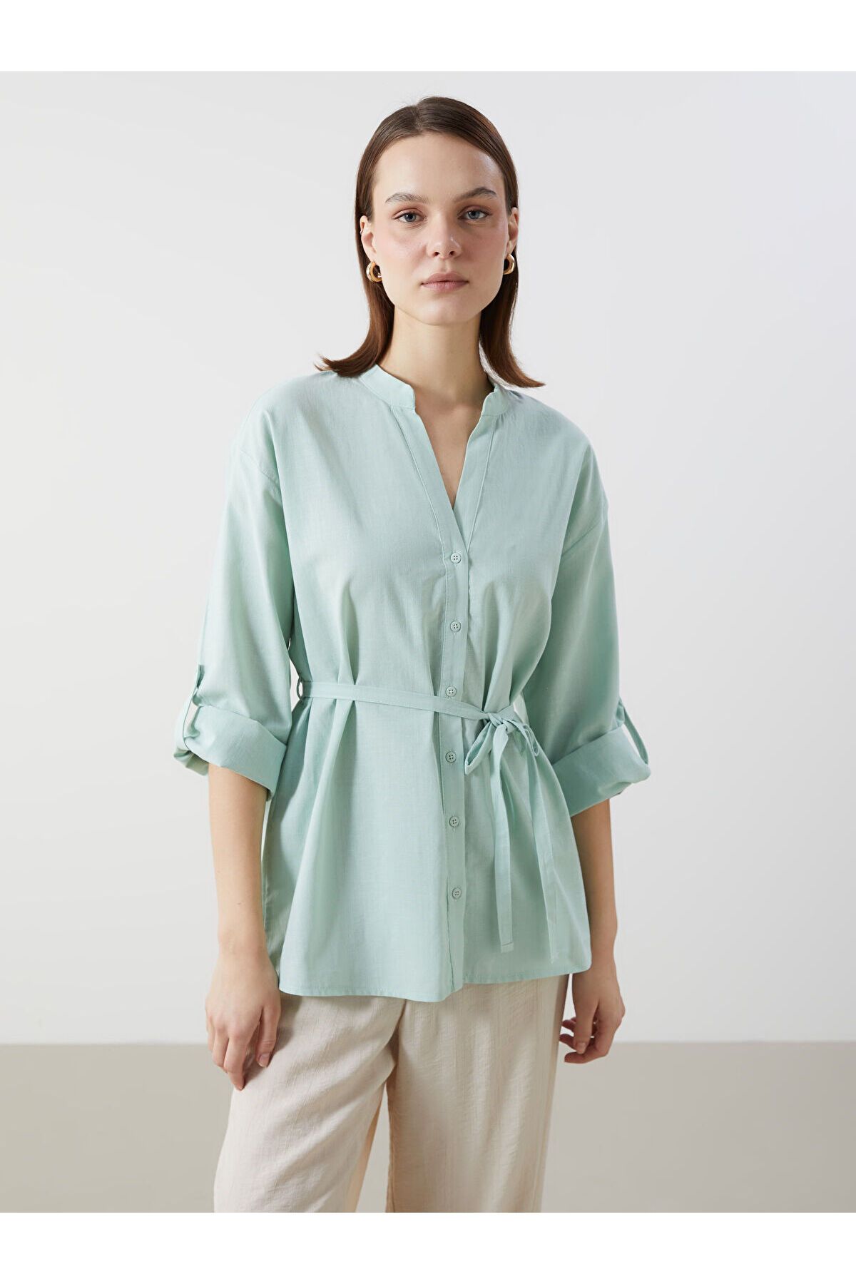 LC Waikiki Kaçık Yaka Oversize Poplin Kadın Bluz