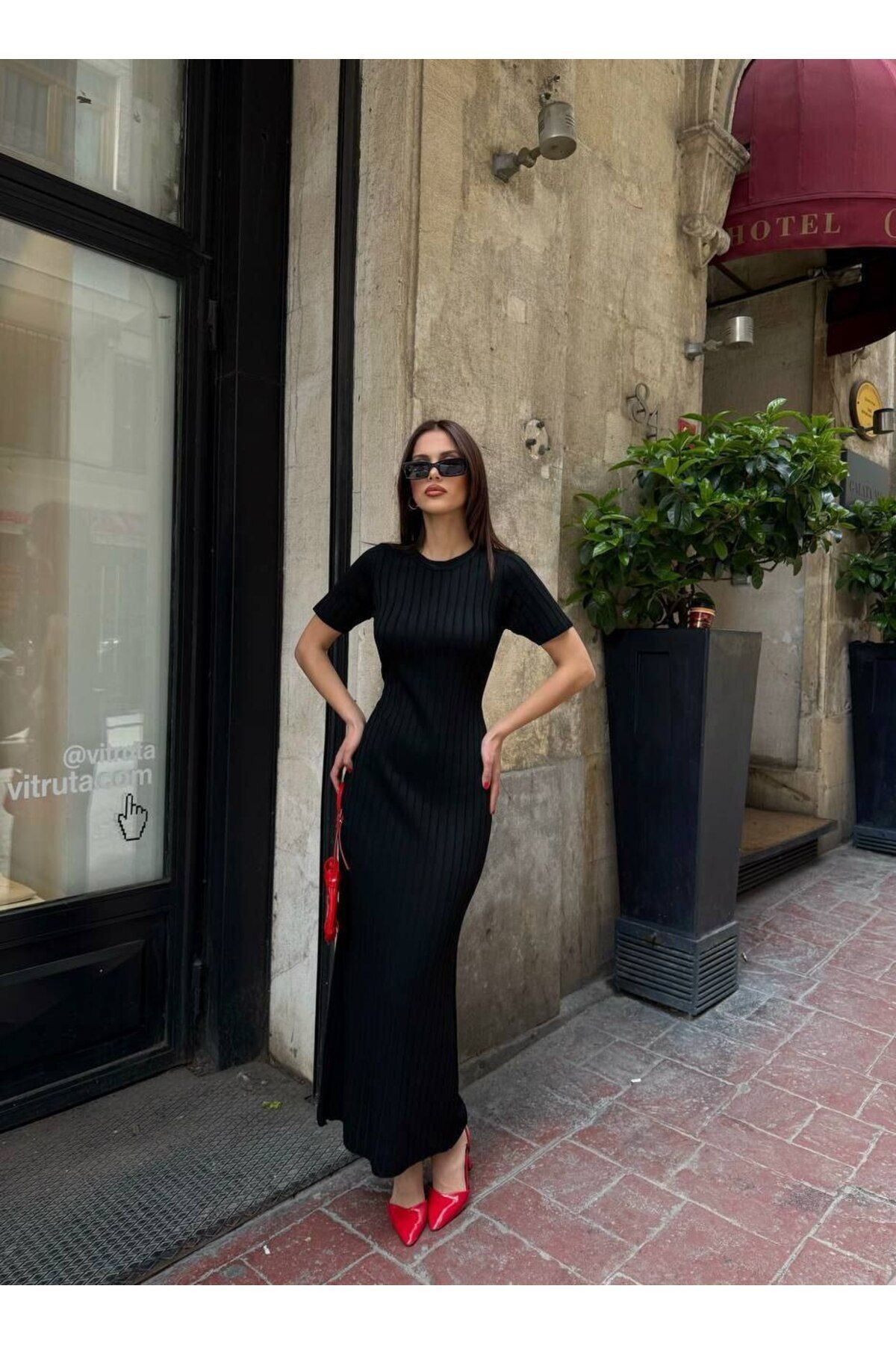 Abalı Yenı season- Massino Tutti Elmas Triko , Bisiklet yaka , elbise. Nany model.