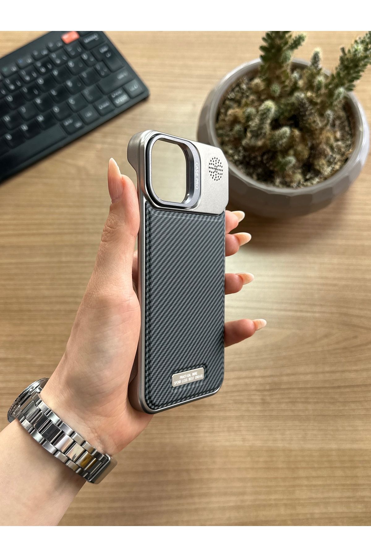 MTL iPhone 13/14 Standlı karbon Kılıf Soocase624