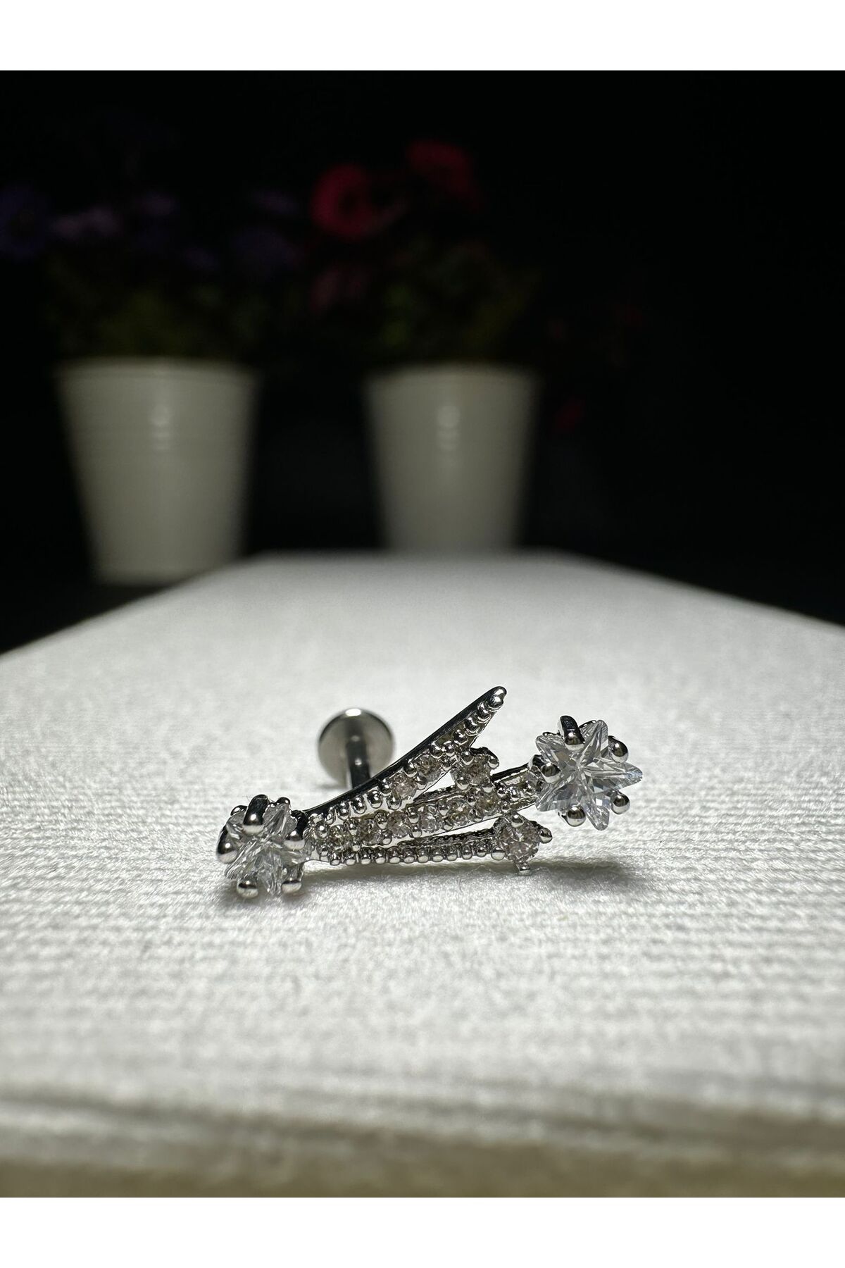 Mutenaura Cerrahi Çelik Tragus Piercing