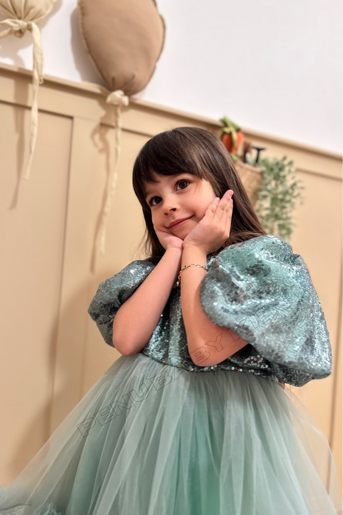 penu baby kids Yeşil Payet Detaylı Etek Ucu Fırfırlı Kız Çocuk Kız Bebek Abiye Elbise fotoğrafı 6 (önizleme)