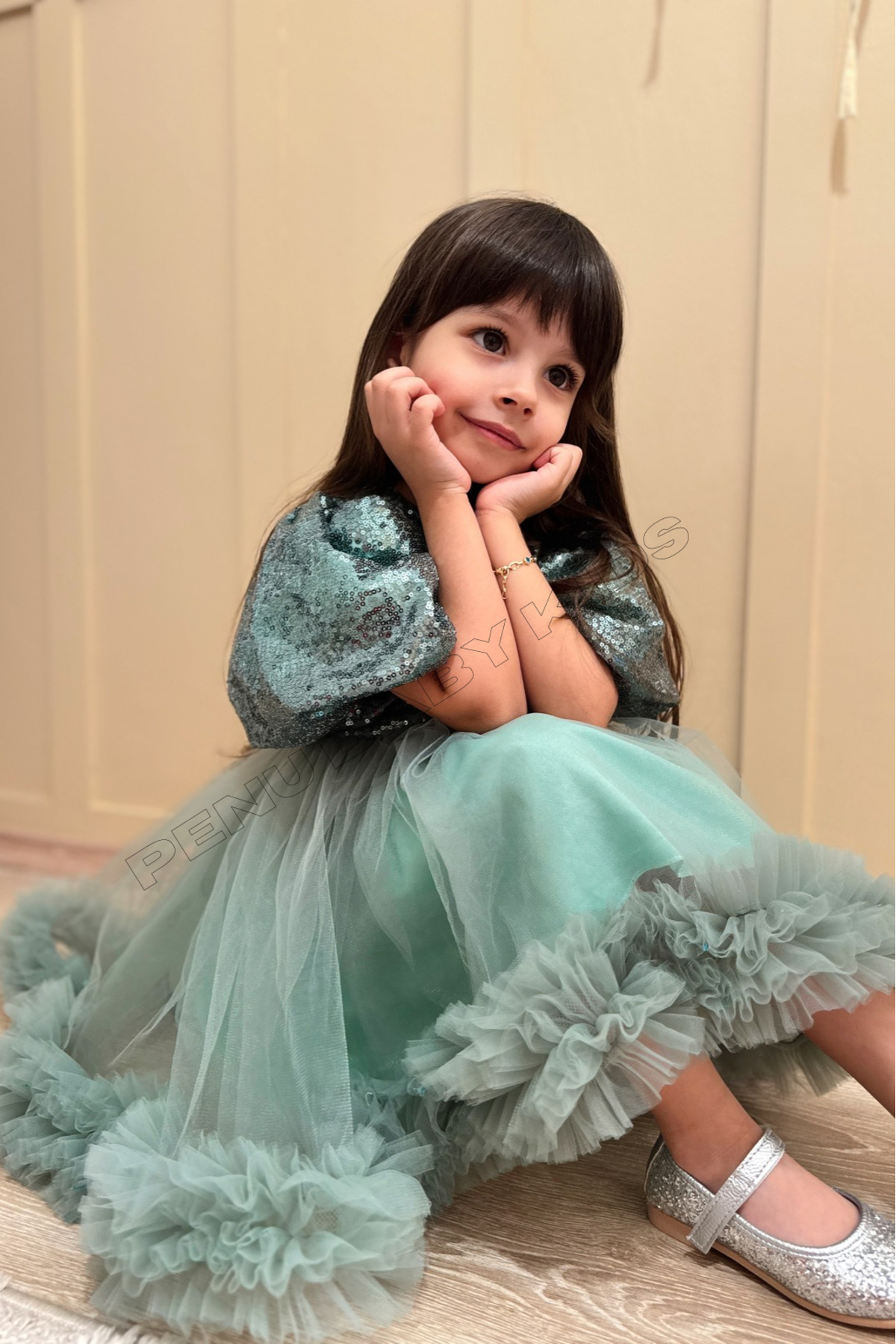 penu baby kids Yeşil Payet Detaylı Etek Ucu Fırfırlı Kız Çocuk Kız Bebek Abiye Elbise fotoğrafı 3 (önizleme)