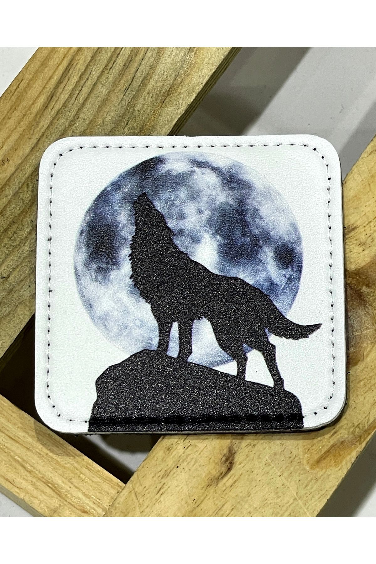 Higo Man Değiştirilebilir Kare Patch – Figürlü, Yazılı, Temalı Modeller