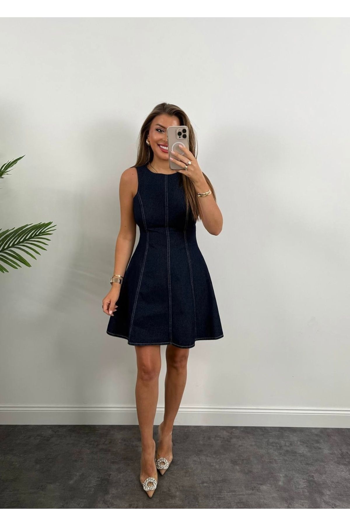 Afiş Butik Lacivert Denim Dikiş Detaylı Kloş Mini Elbise