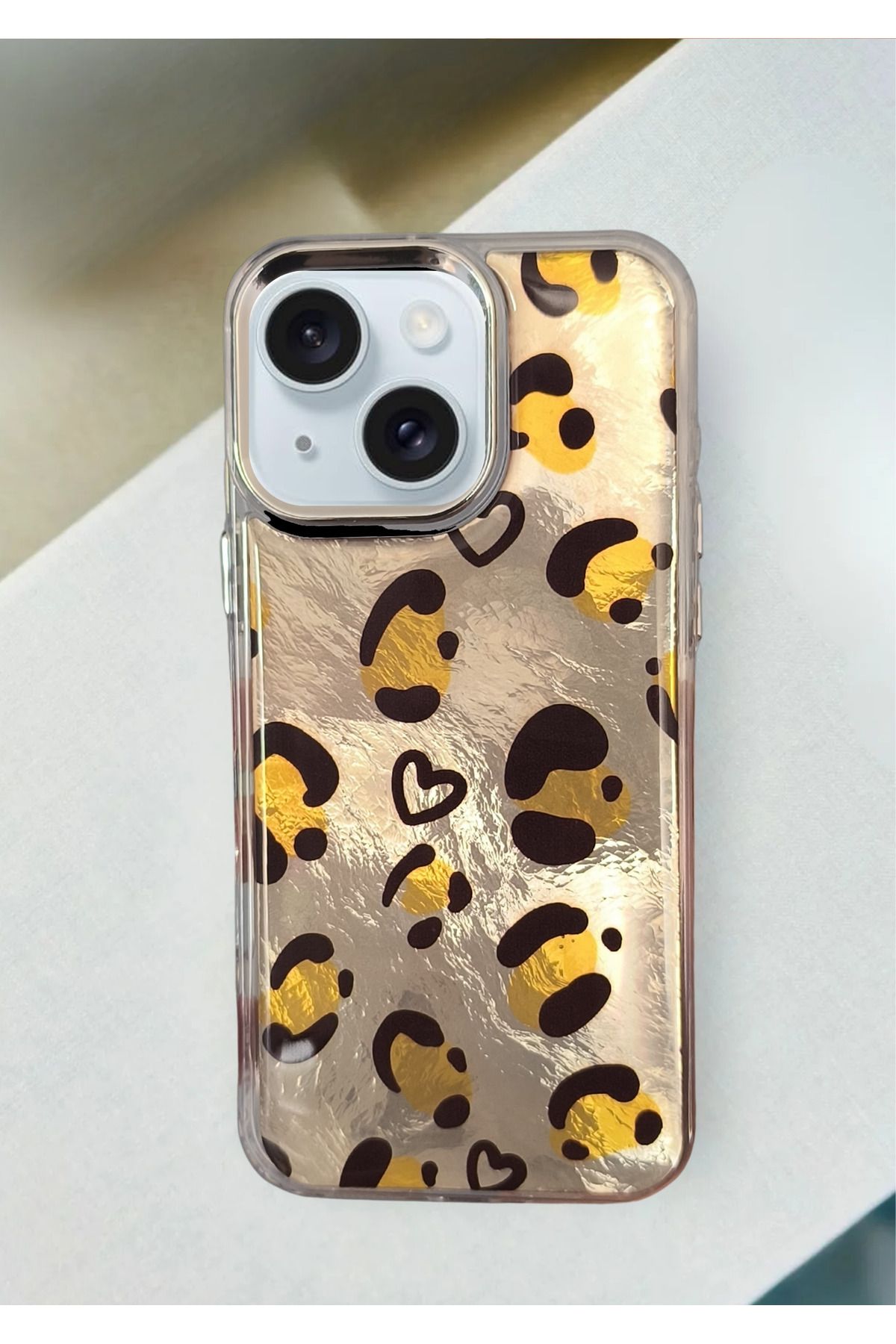 BCASE İphone 15 Leopar Desenli Kılıf