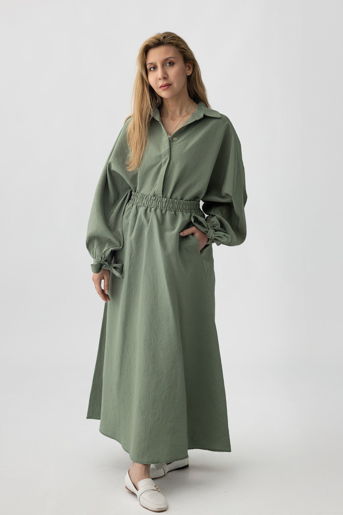 Suede Style 9179 - Salaş Bağlamalı Kol Detaylı Kadın Gömlek Etek Takımı