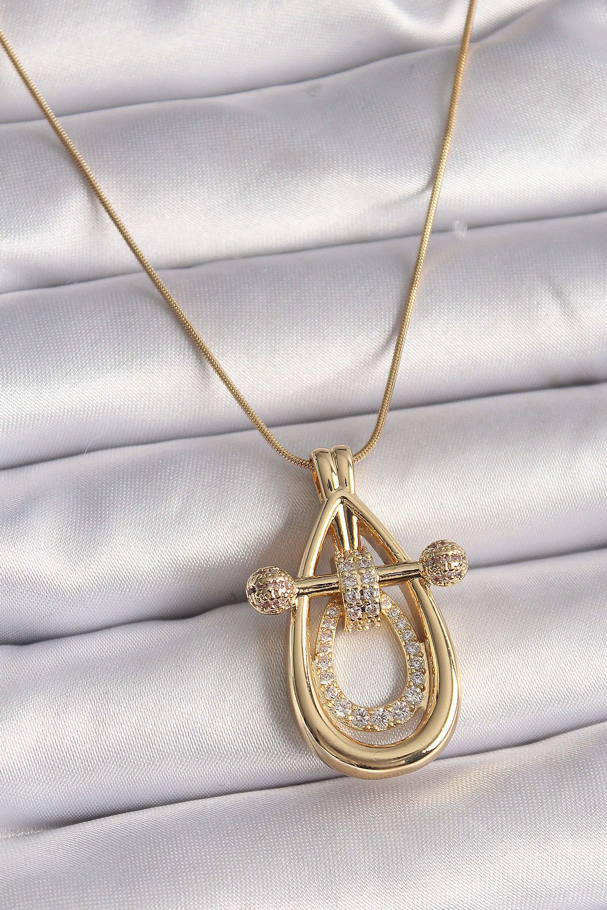 melfxxl eticaret 316L Çelik Gold Renk Zincir Zirkon Taşlı Vintage Model Kadın Kolye - Lisinya