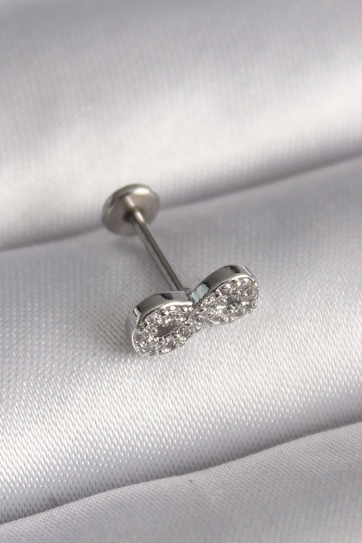 melfxxl eticaret 316L Çelik Gümüş Renk Zirkon Taşlı Sonsuzluk Model Tragus Piercing - Lisinya