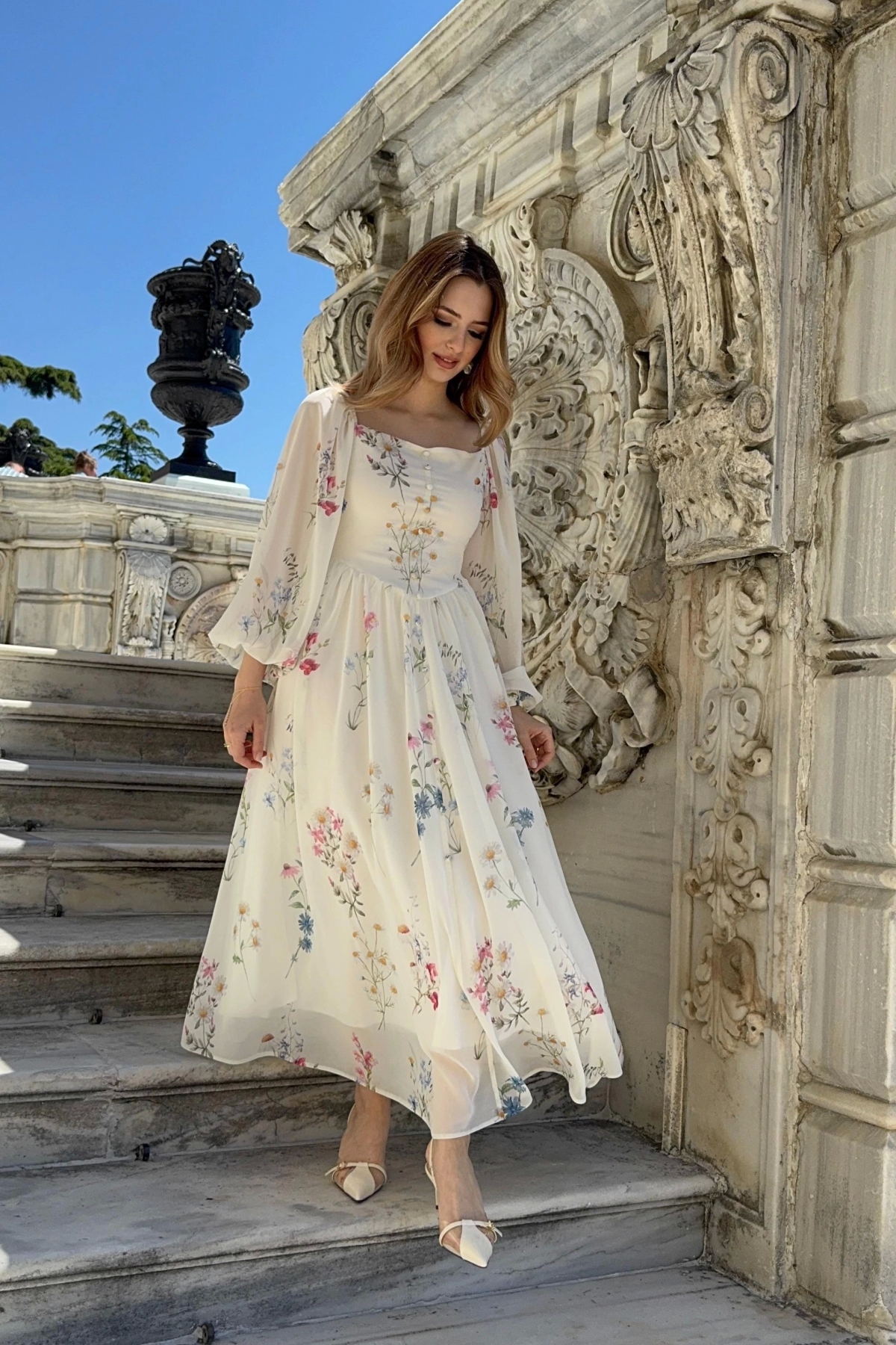 HELİS BUTİK  Yulia Çiçek ve Korse Detaylı Şifon Krem Elbise - Görsel 7