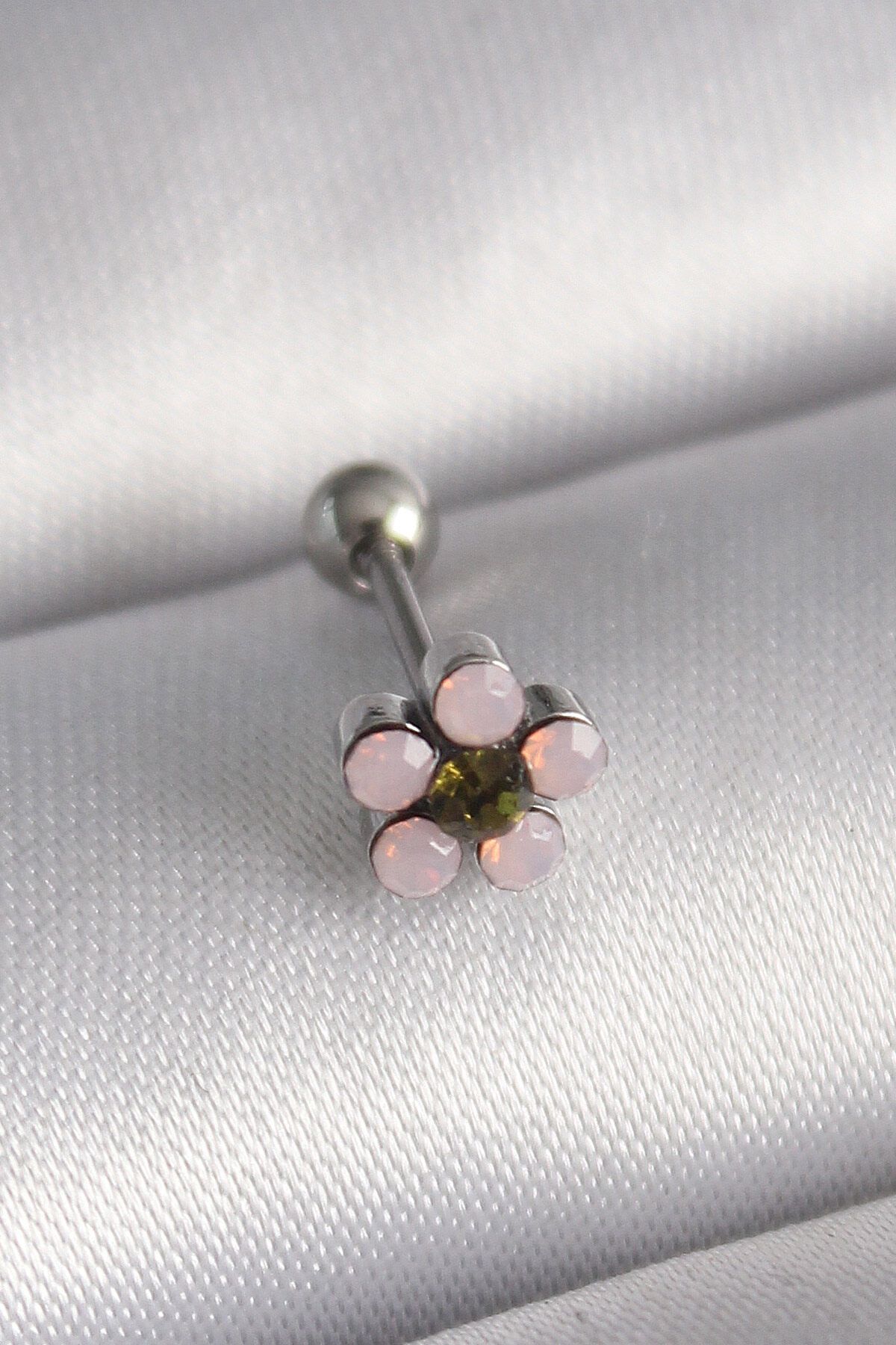 melfxxl eticaret 316L Çelik Gümüş Renk Zirkon Taşlı Çiçek Tragus Piercing - Lisinya