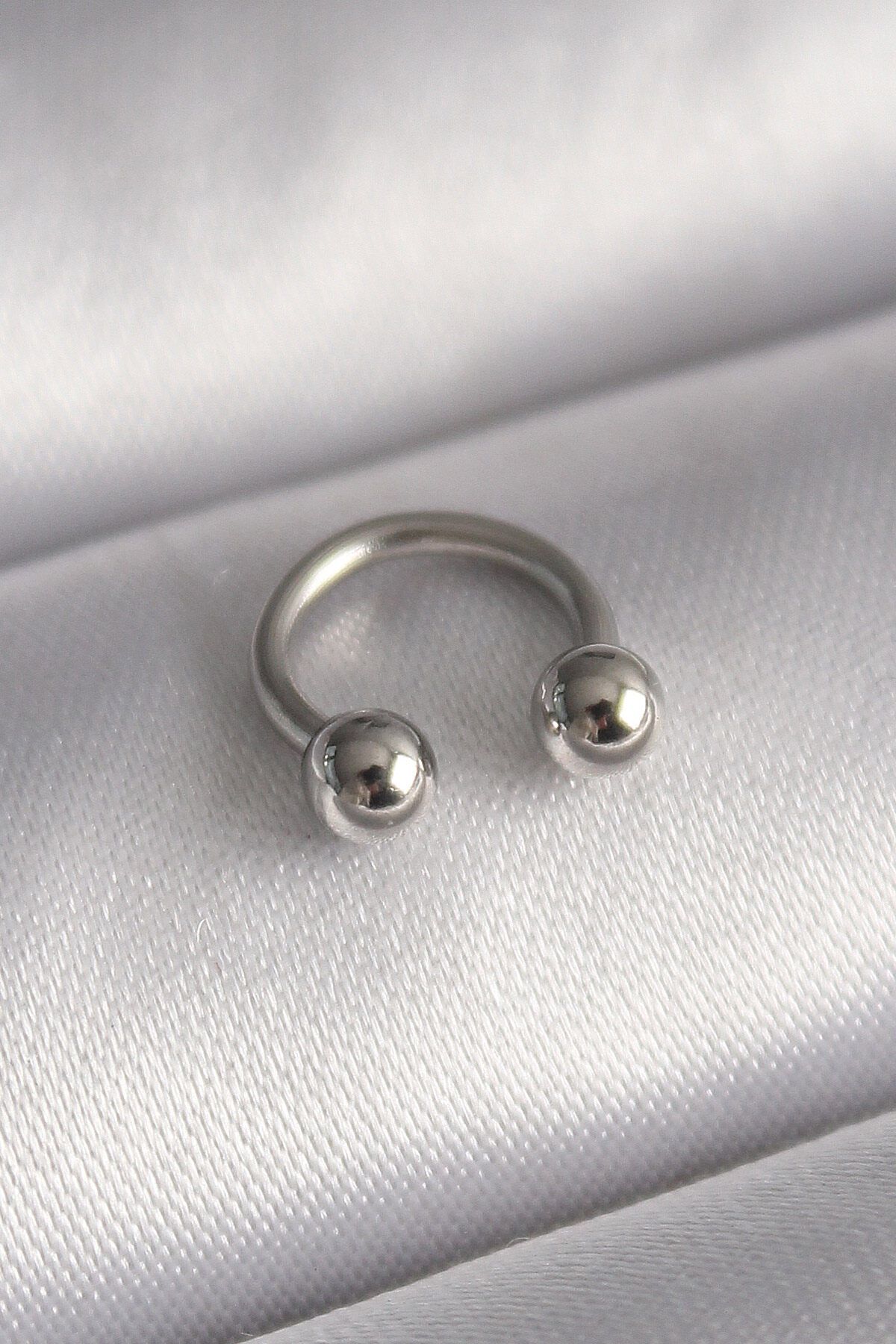 melfxxl eticaret 316L Çelik Gümüş Renk Halka Model Topçuk Piercing - Lisinya