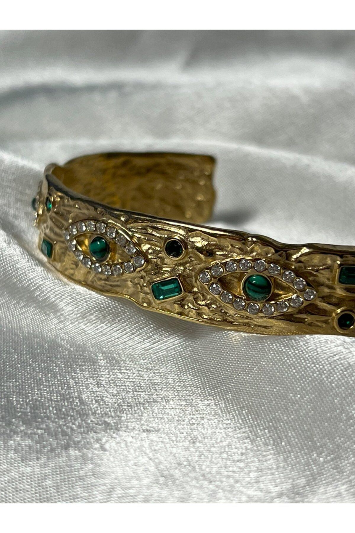 CEY ACCESSORY ICON GÖZ DETAY YEŞİL KELEPÇE