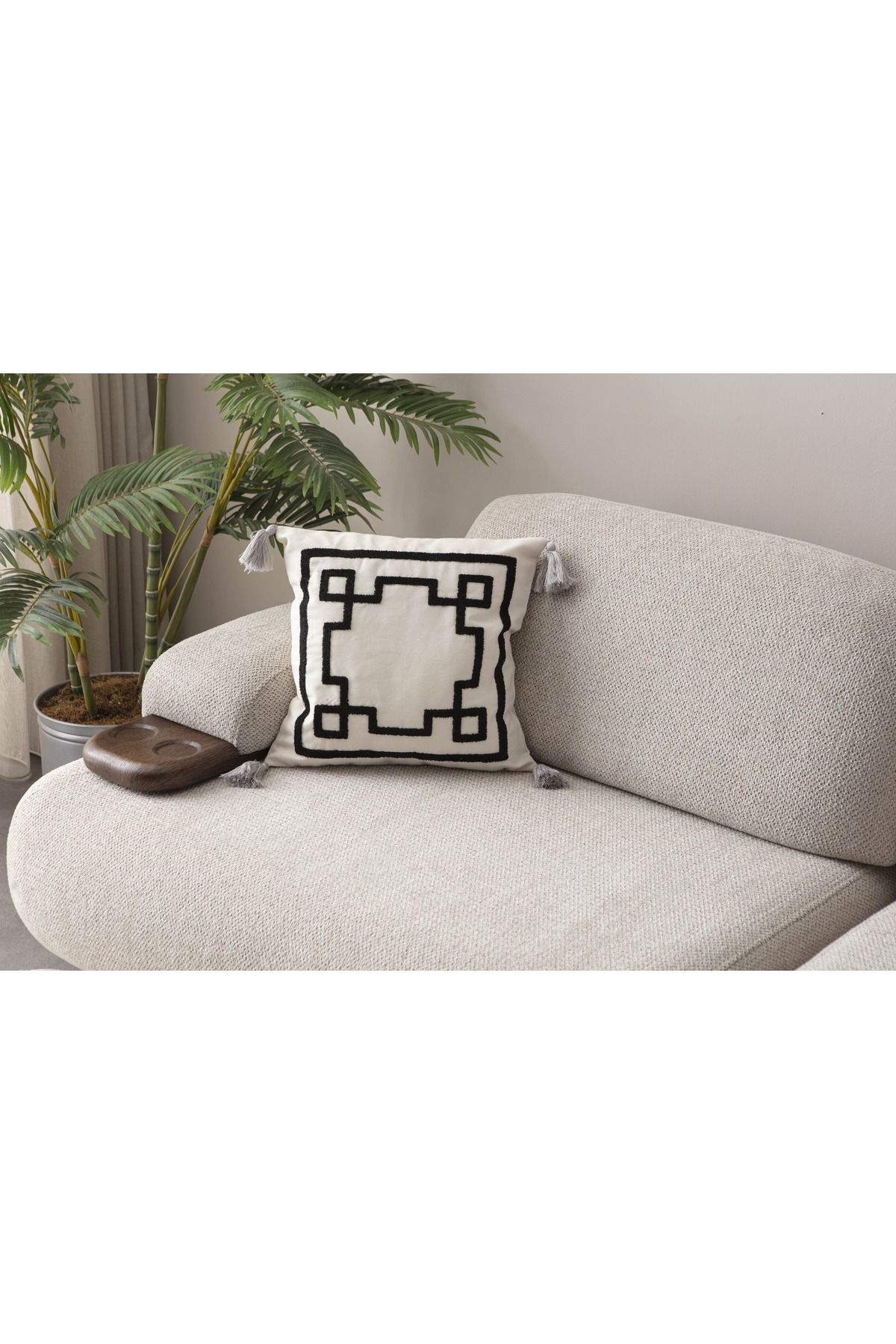 WoodyMaison Çember Desenli 4'Adet Kırlent Kılıfı Punch Comfort Panç Yastık Kılıfı, Püsküllü 43x43cm