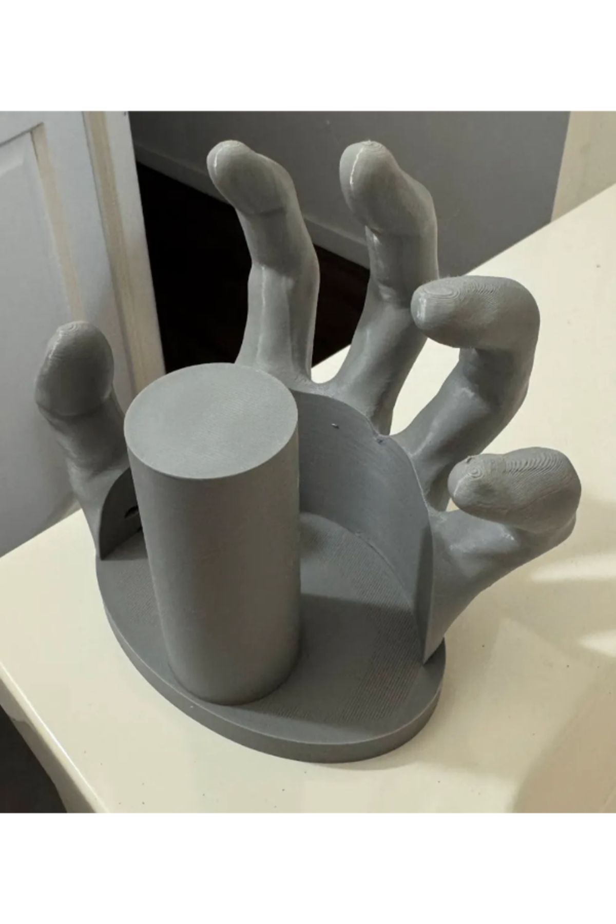 3d model s Cadılar Bayramı El Şeklinde Tuvalet Kağıdı Tutucu – 3D Baskı