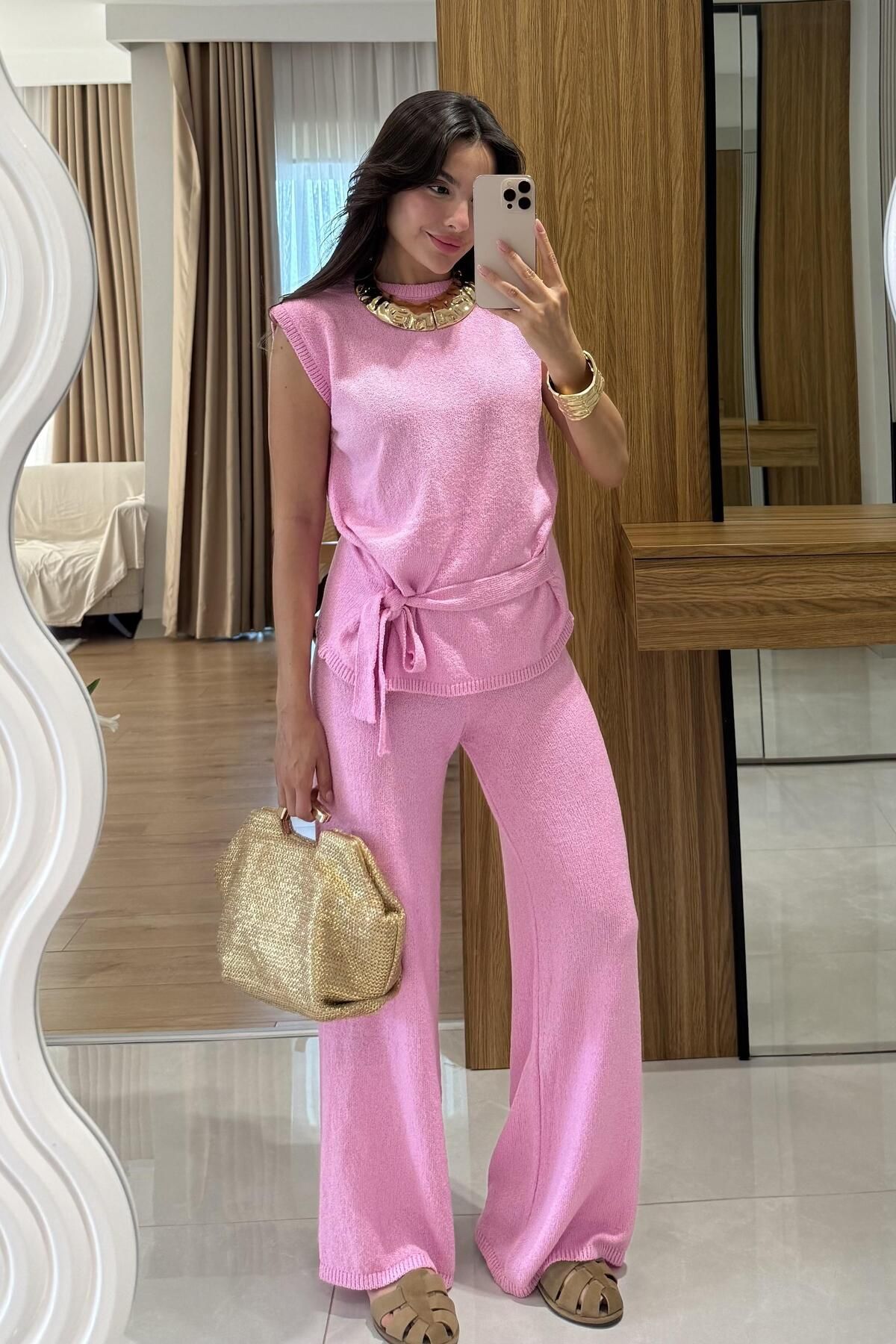 Gizem Ecemiş Jouel Pembe Yazlık Triko Takım