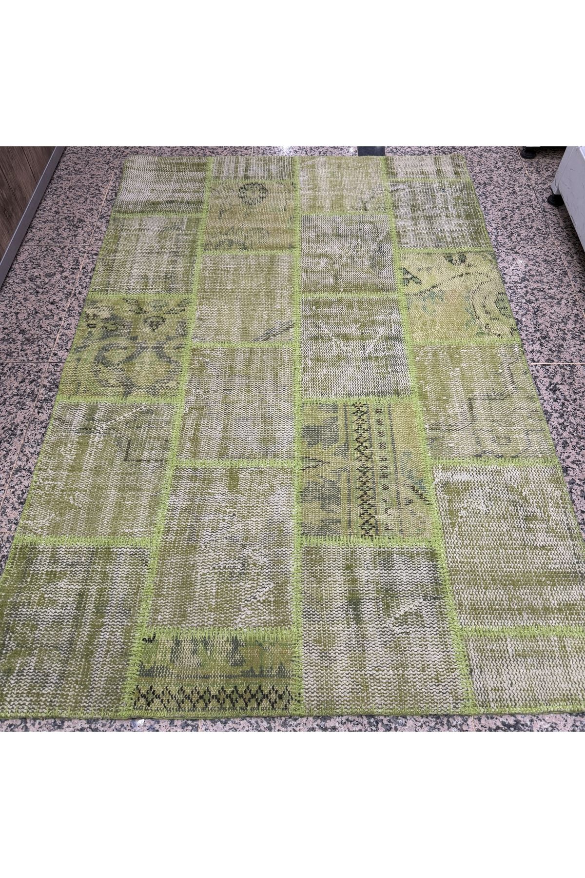 Hoomrugs Hoom Rugs Antik Patchwork Yeşil El Dokuma Kilim