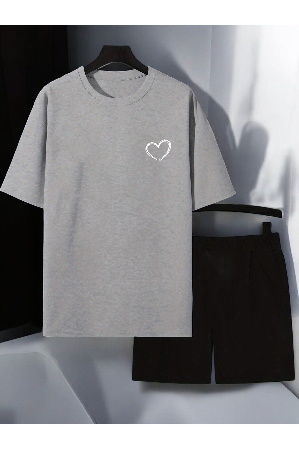 uyguntarz Unisex Cep Kalp Baskılı Tasarım Şort Takım