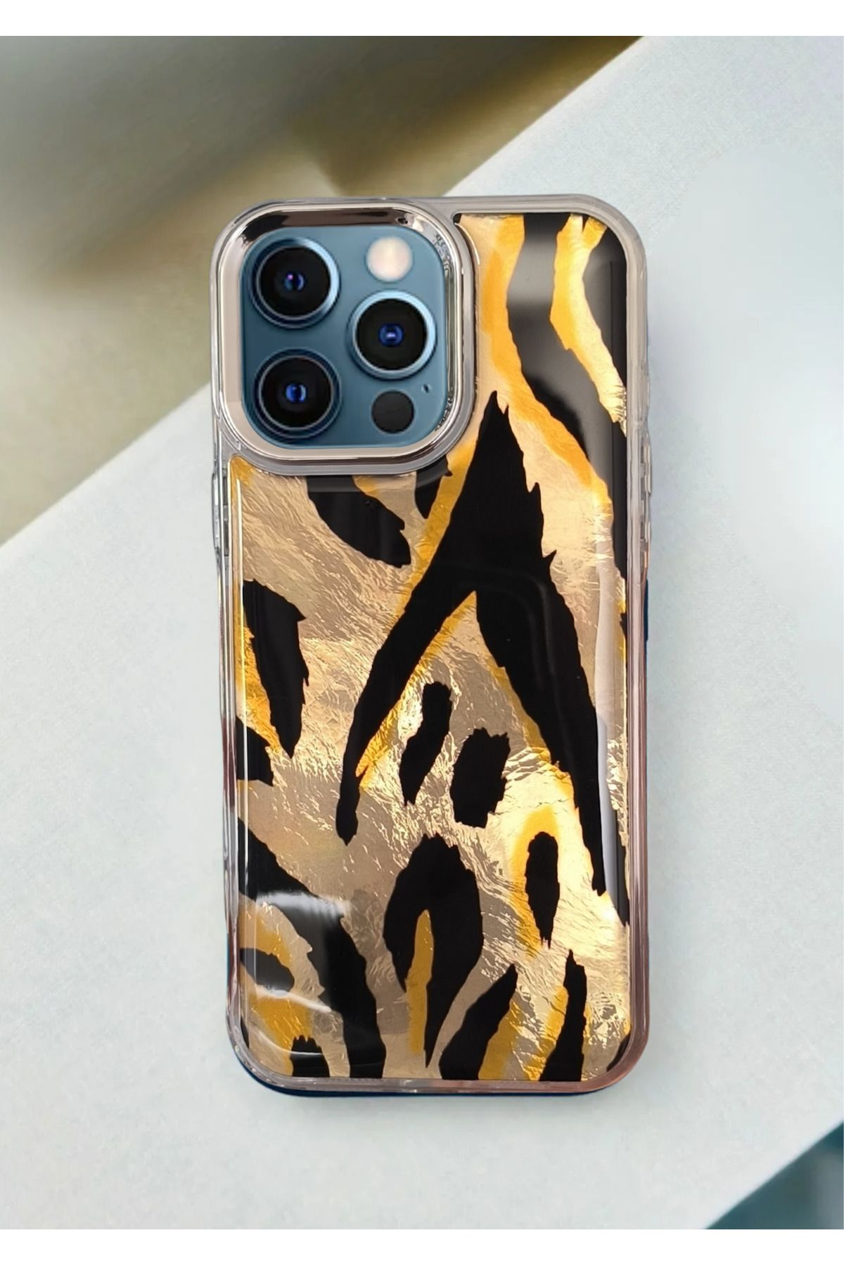 BCASE İphone 12 Pro Leopar Desenli Kılıf