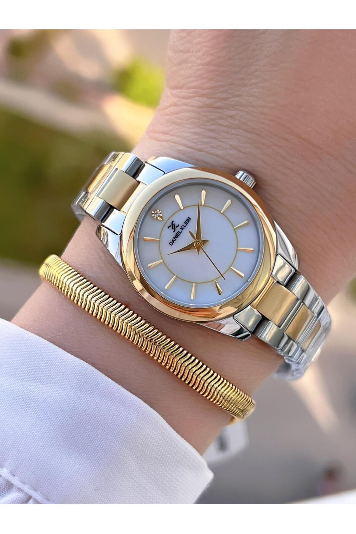 Daniel Klein Retro Mini Kasa Vintage Seri  3Atm Dayanıklı Kadın Kol Saati BDK.13929.4