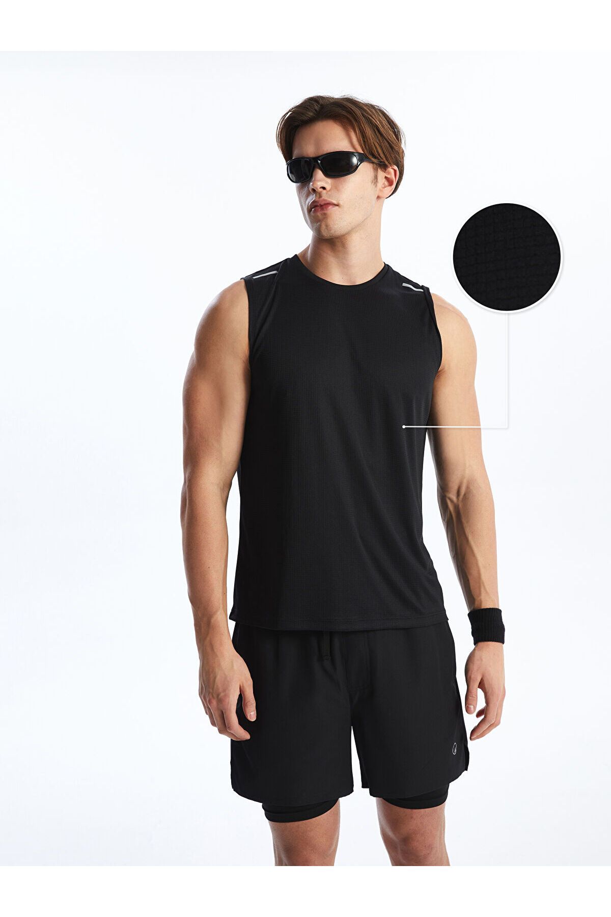 LC Waikiki DRY-TECH Bisiklet Yaka Erkek Kolsuz Dokulu Tişört