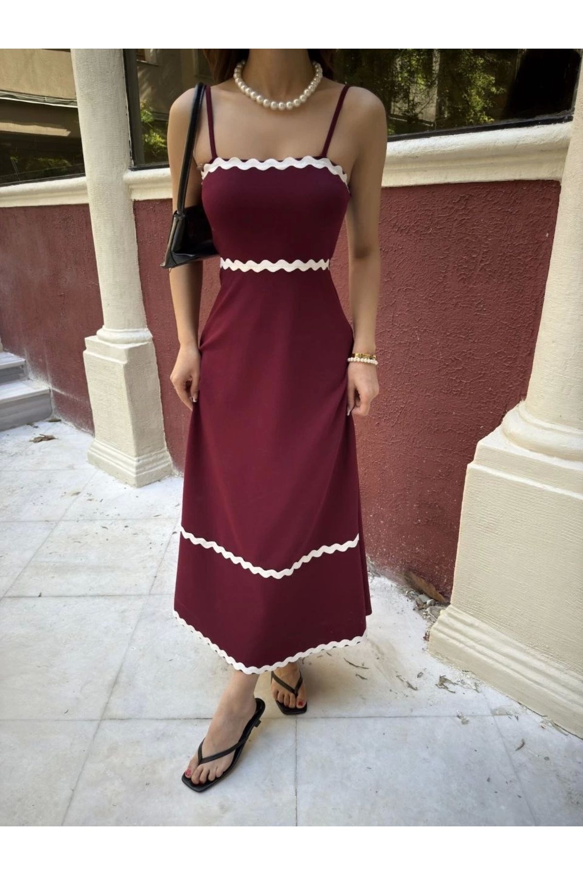 MODA Askılı Uzun Şerit Detaylı Şık ve Rahat Elbise - Bordo