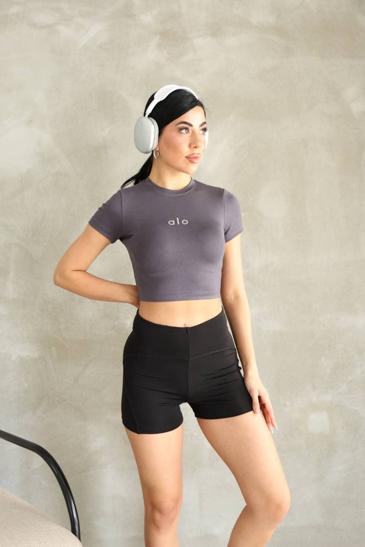 OYS BUZZY KUMAŞ CROP TSHİRT