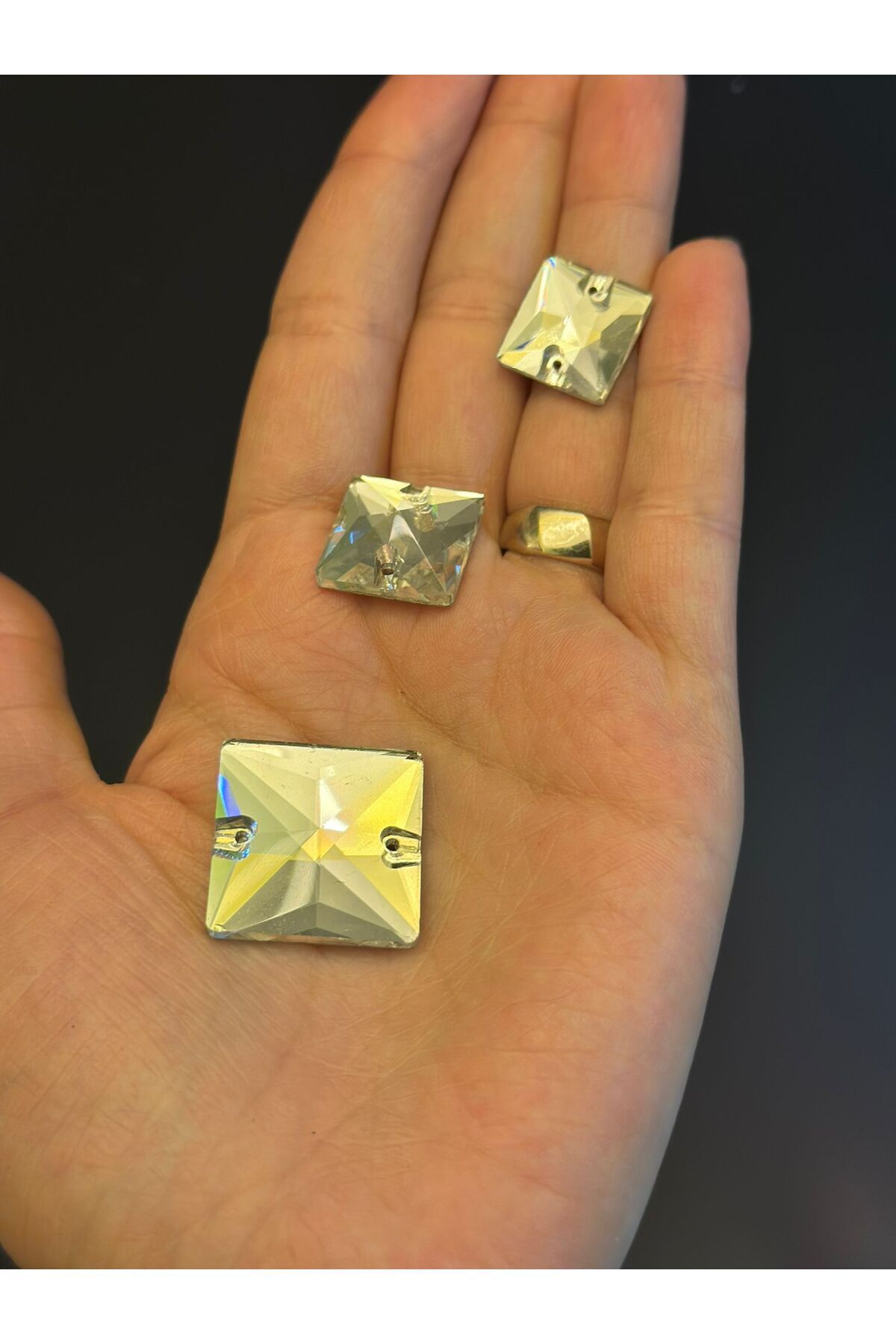 Gönülden Tasarım 3 ADET DİKME KRİSTAL CAM BONCUK 2X2 CM - 1,5X 1,5 CM 1.4 CM