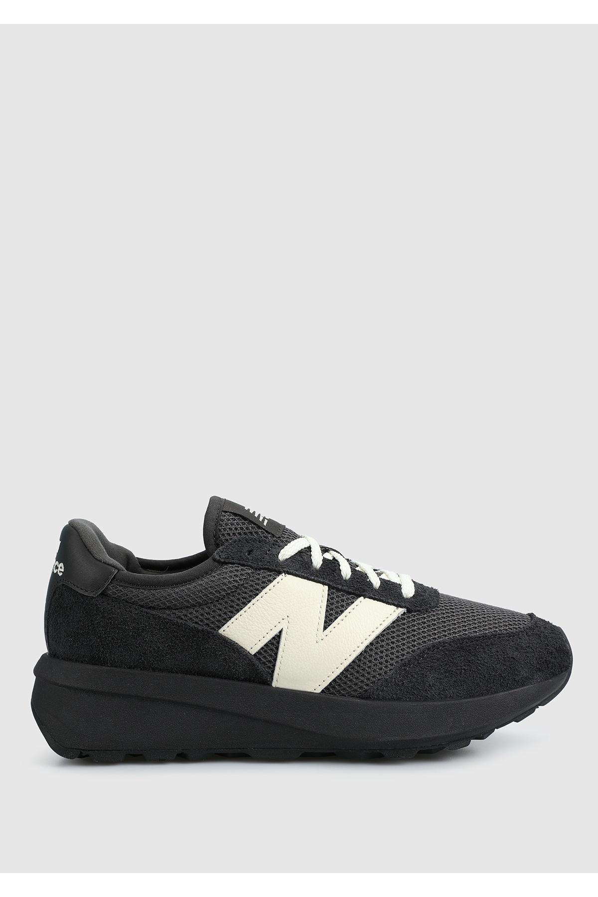نیو بالانس Nb Lifestyle Unisex Shoes U370pb Unisex Black Casual Shoes Sneaker نیو بالانس Nb Lifestyle Unisex Shoes U370pb Unisex Black Casual Shoes Sneaker