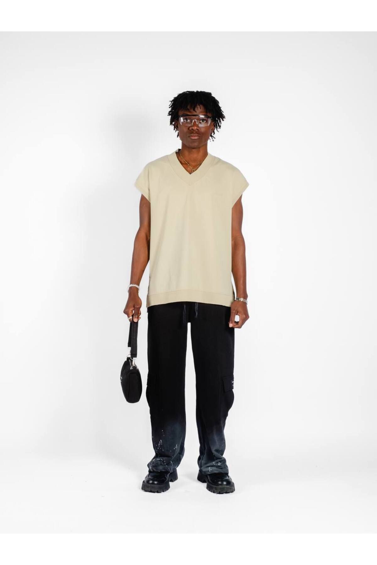 2MORROW OVERSIZE ATLET MODEL T-SHIRT