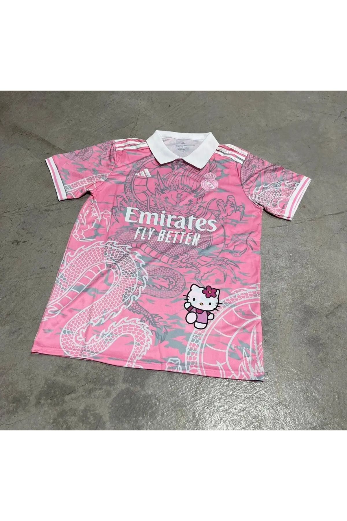 Freysu Shop Ejderhalı Hello Kitty Forma Oversize
