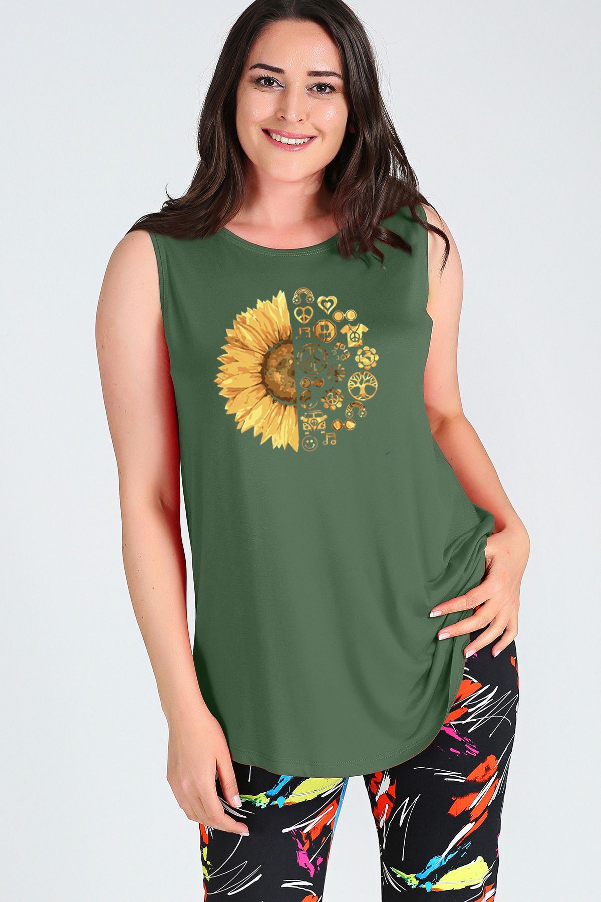 Curvy Trend Büyük Beden Sun Flower Baskılı Kolsuz Viskon Basic Bluz