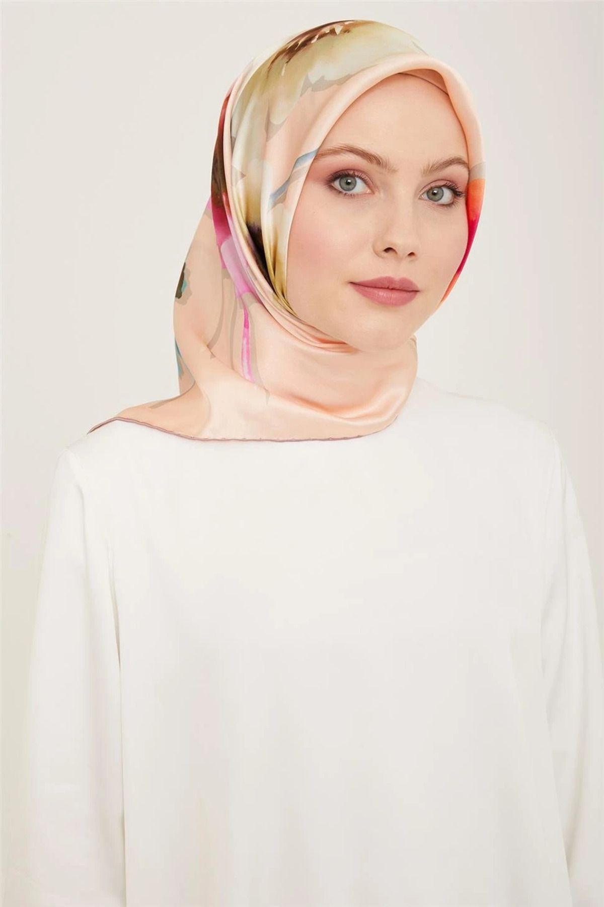 Armine Sura İpek Eşarp 9105D (S ) 90 x 90 Somon - 31
