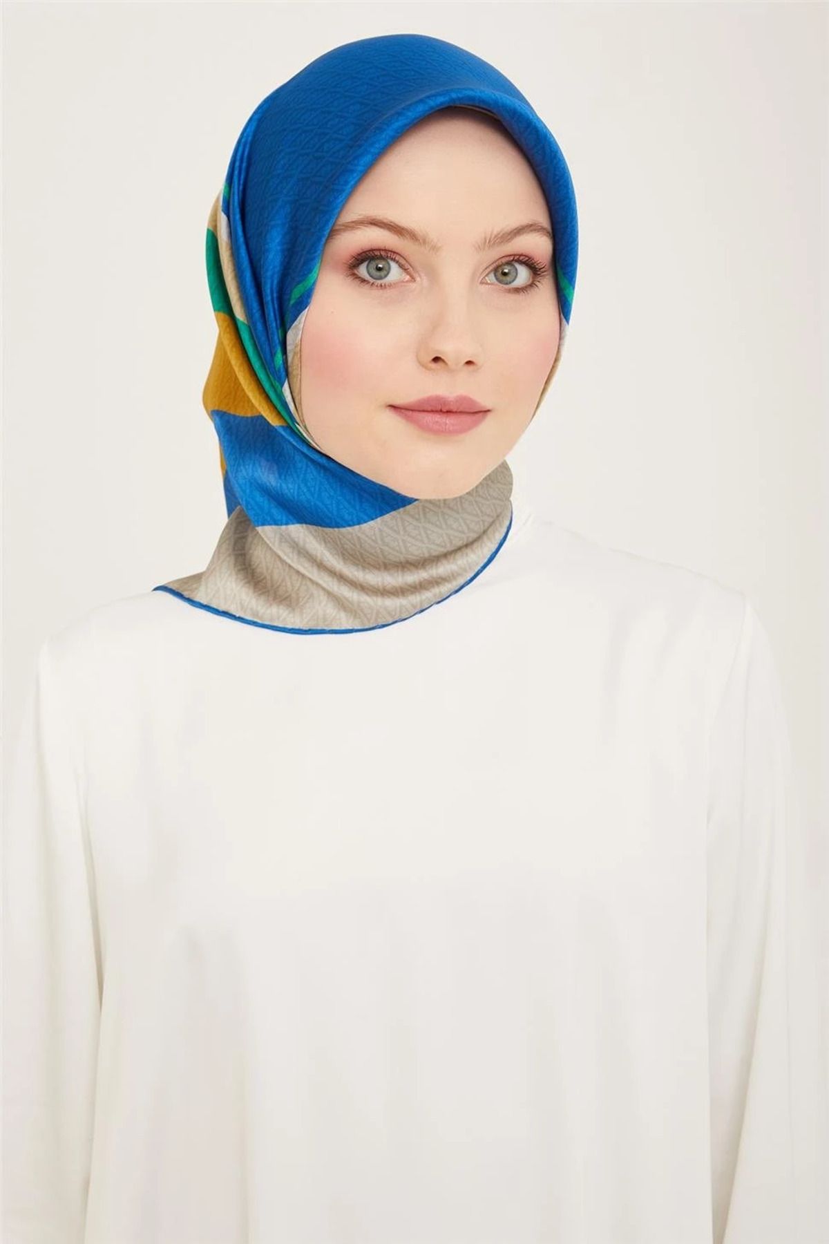Armine Sura İpek Eşarp 91114D (S ) 90 x 90 Saks Mavi - 85