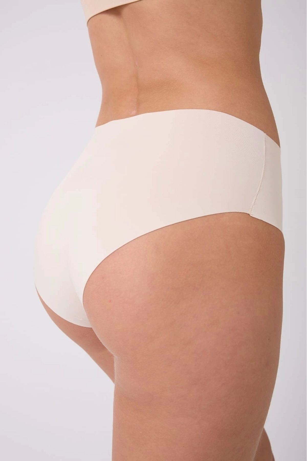 GiyimCity Lazer Kesim Silikonlu Slip Korse