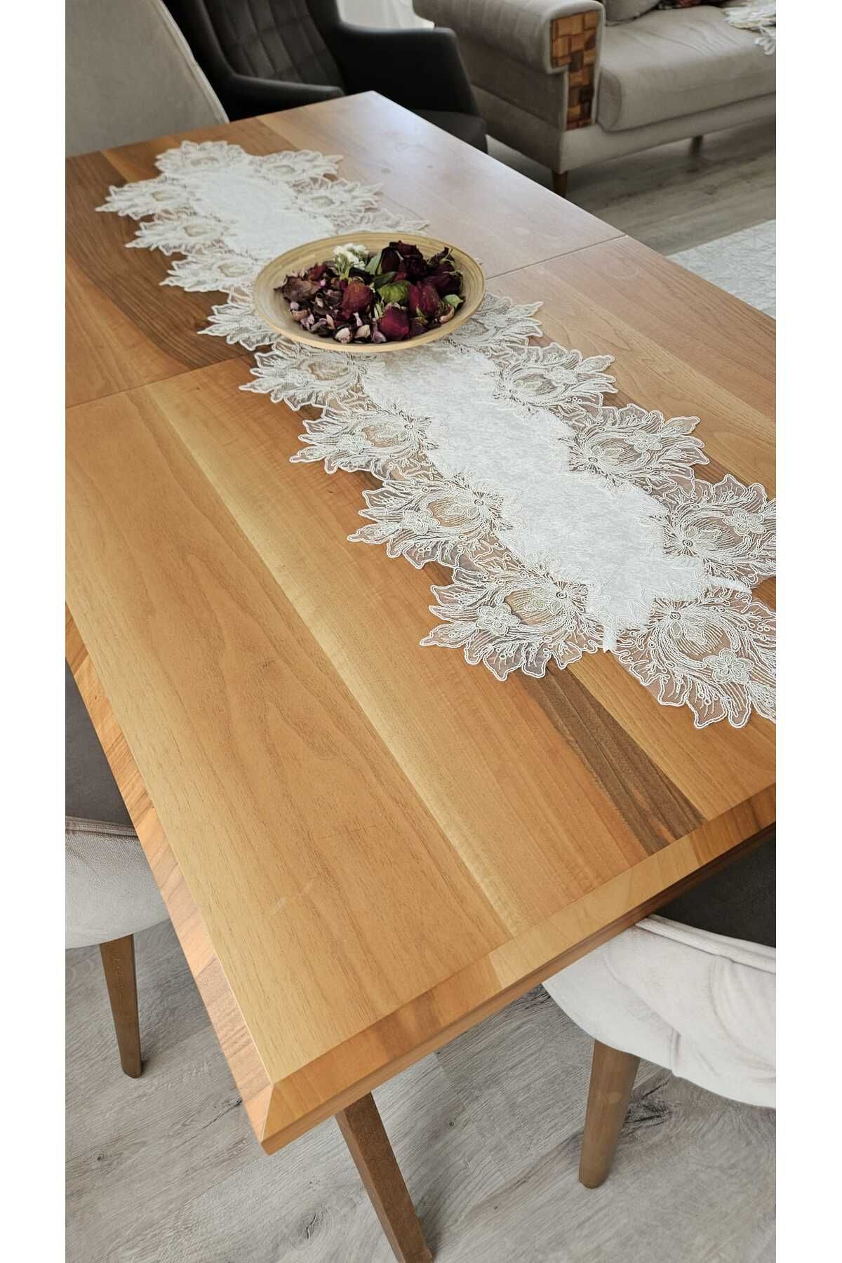 ZESA HOME Lüks Fransız Dantelli Kadife Runner