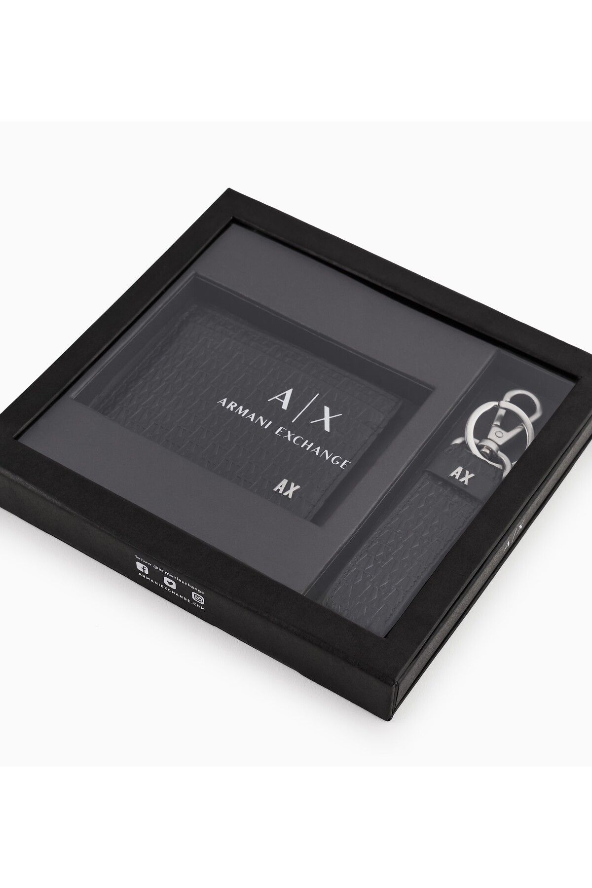 کارت دار مردانه چرمی مجموعه مقدس اورجینال Armani Exchange